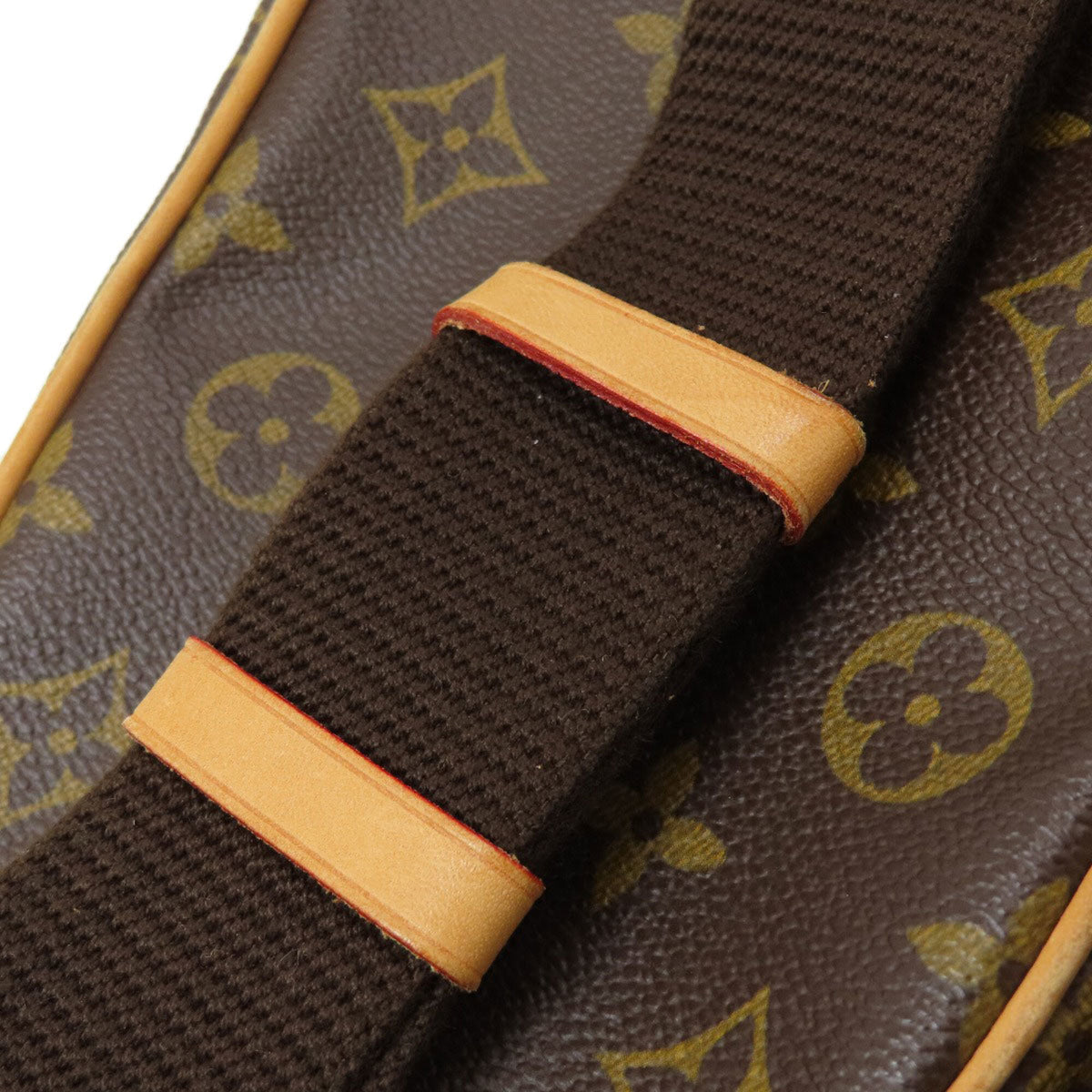 Louis Vuitton Monogram Monogram Monogram Sling Bag (Pre-Owned)