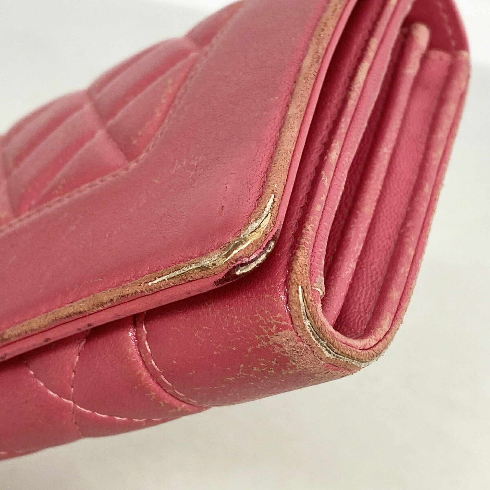 Chanel Pink Leather Long Wallet (Bi-Fold) (Pre-Owned)
