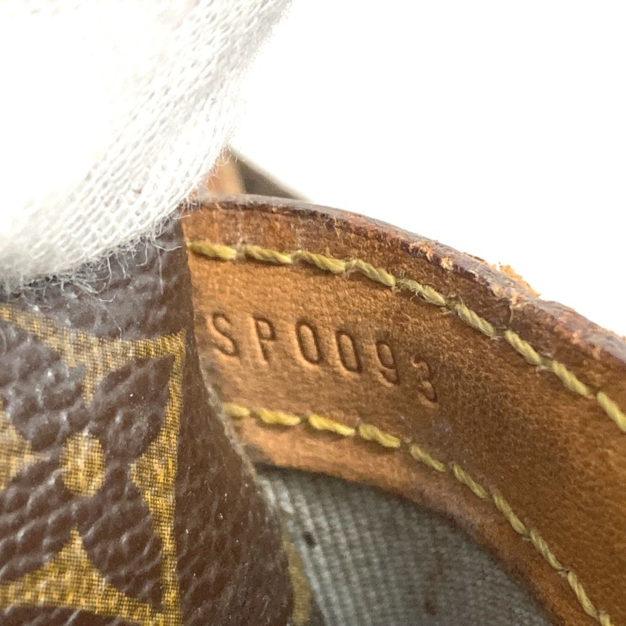 Louis Vuitton Brown Monogram Shoulder Bag (Pre-Owned)