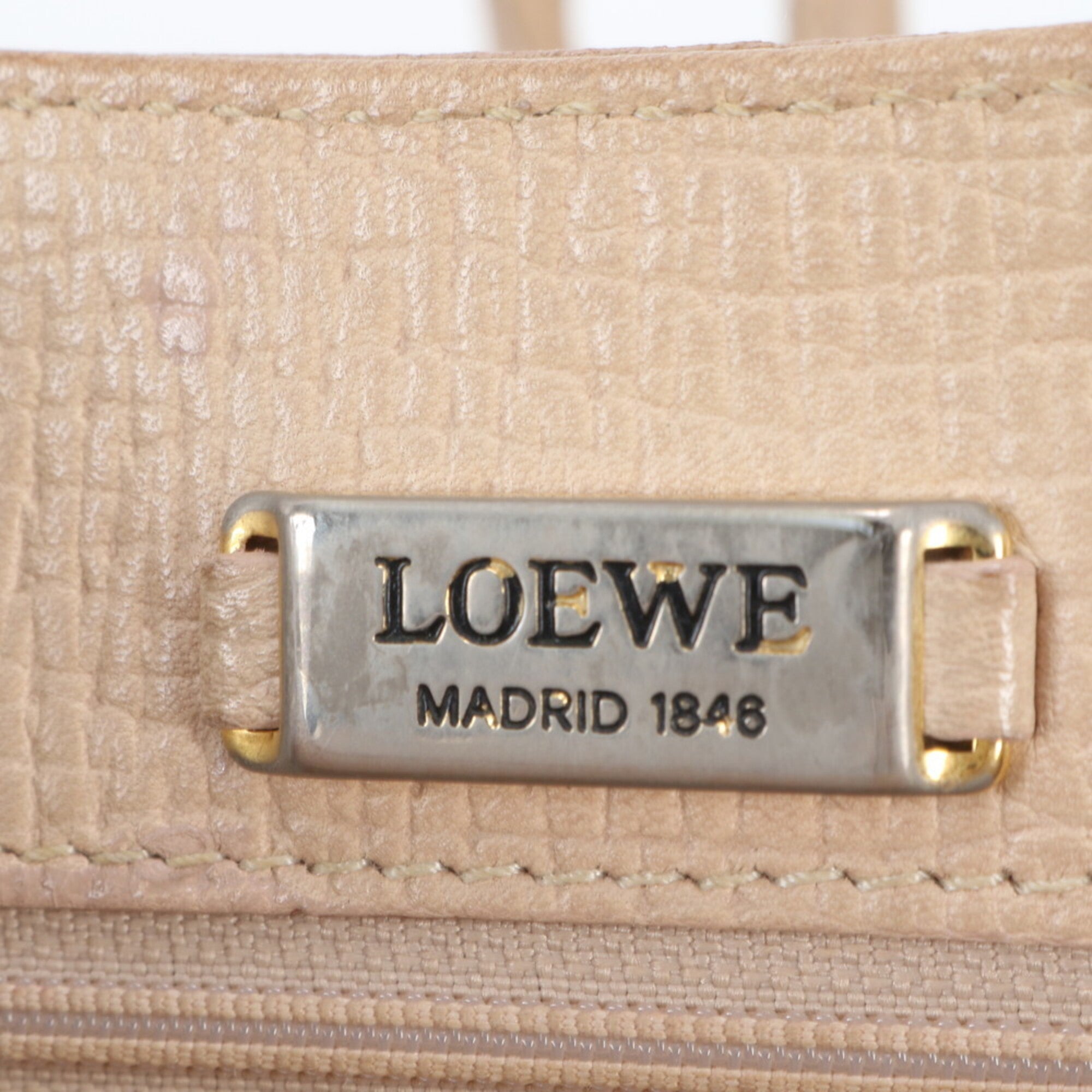 Loewe Beige Leather Shoulder Bag (Pre-Owned)