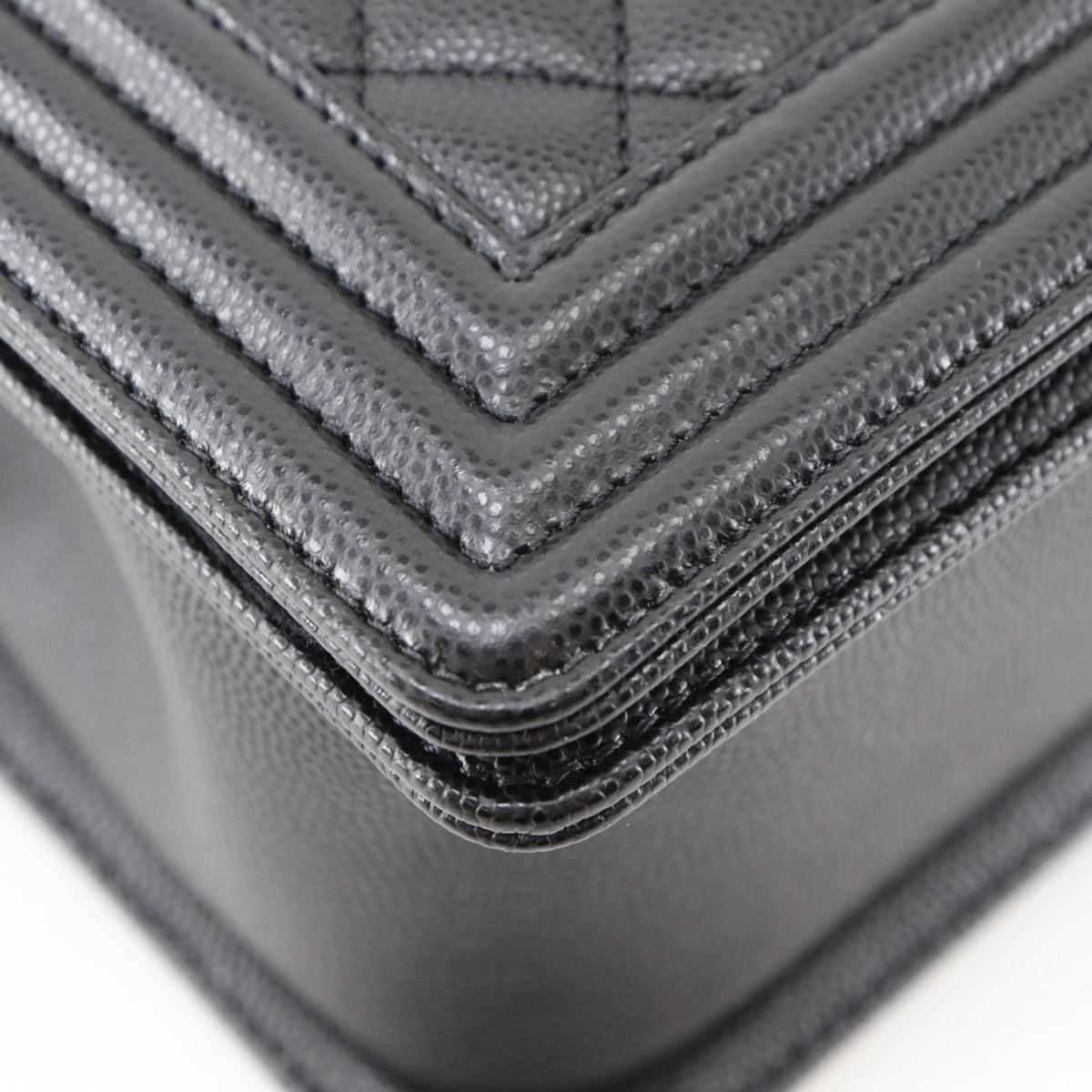 Chanel Boy Chanel Black Grained Calfskin Shoulder Bag (Pre-Owned)