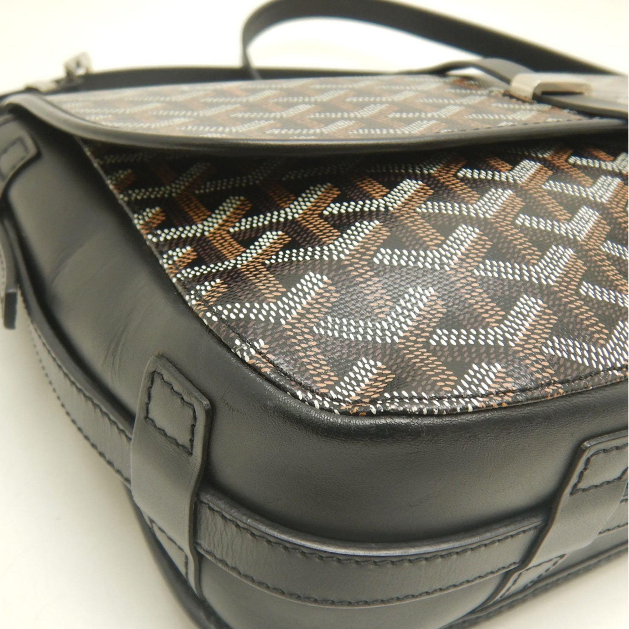 Goyard Black Coated Canvas Shoulder Bag (Pre-Owned)