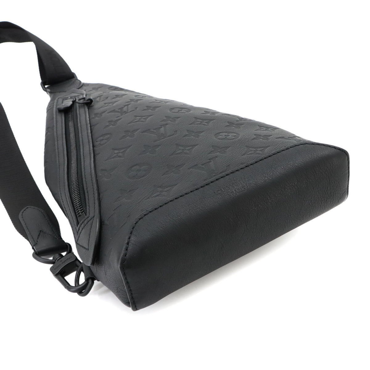 Louis Vuitton Noir Monogram Shadow Handbag Pouch Sling Bag (Pre-Owned)