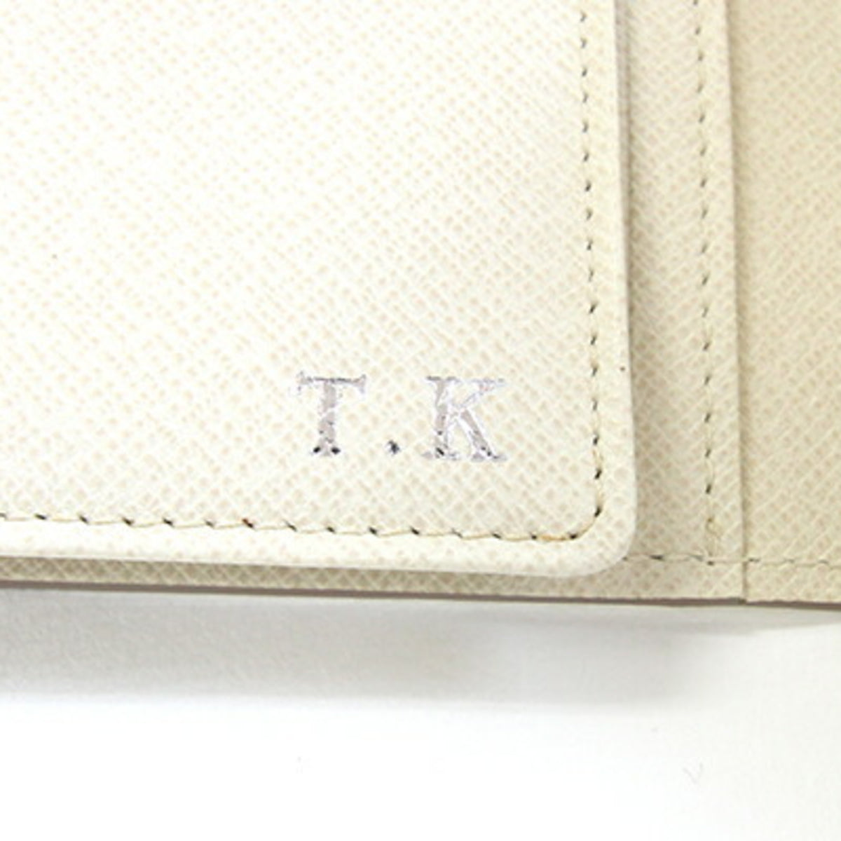 Louis Vuitton Ivory Lv Off White Wallet (Tri-Fold) (Pre-Owned)