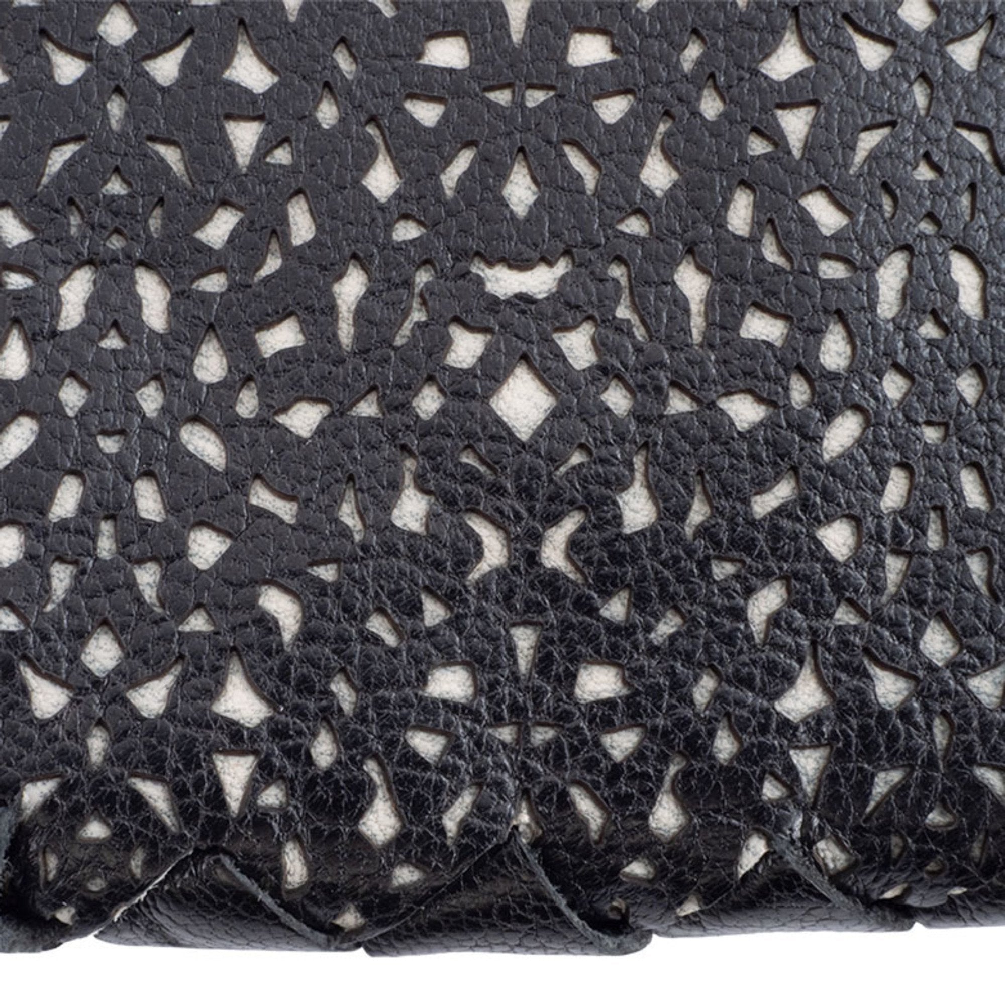 Bottega Veneta Black Leather Clutch Bag (Pre-Owned)