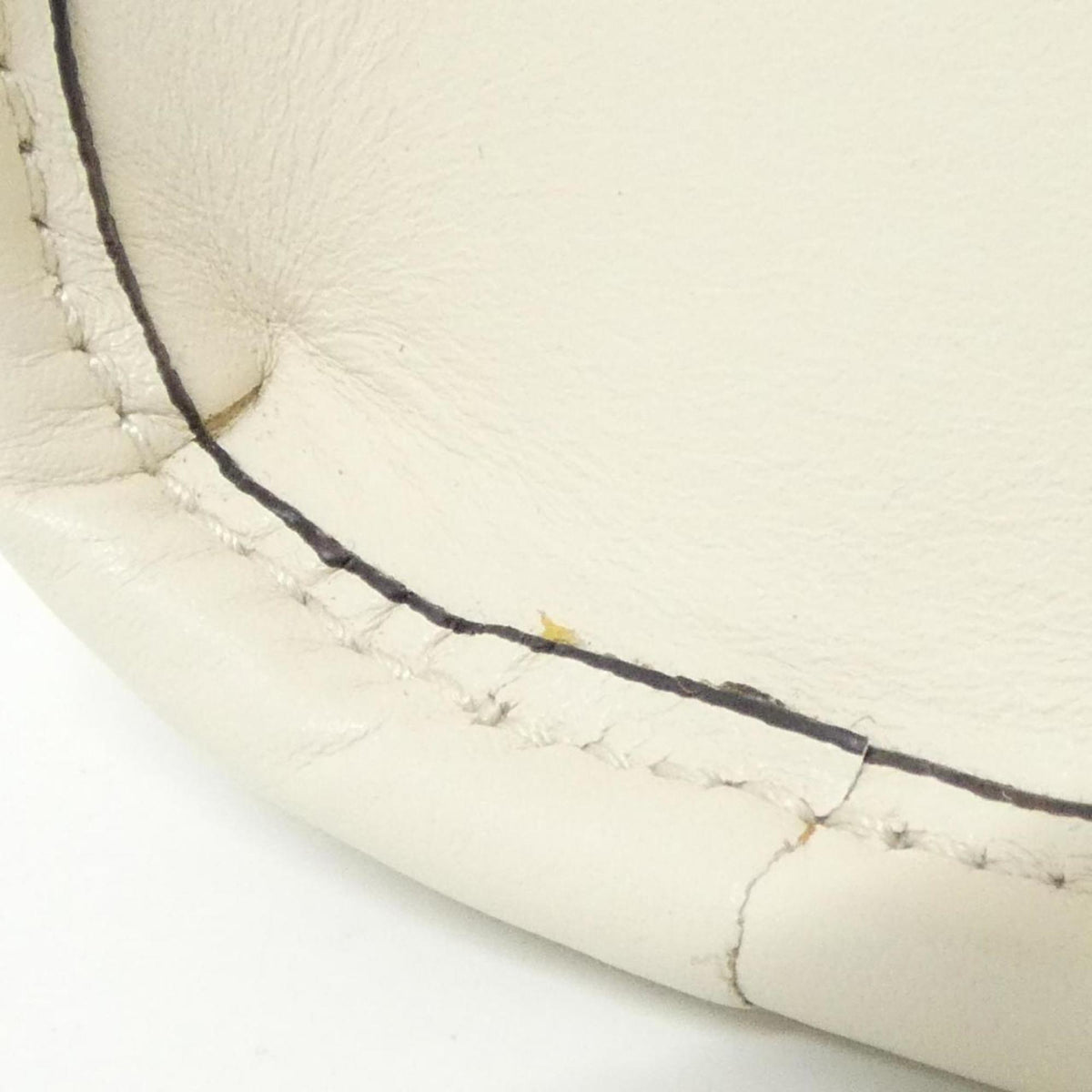 Gucci White Leather Handbag (Pre-Owned)