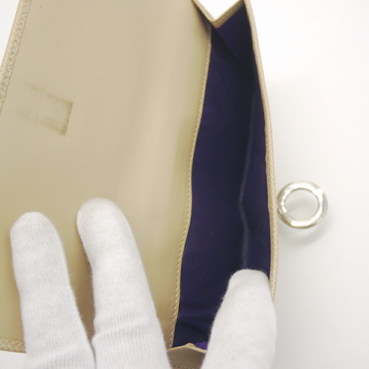 Bvlgari Beige Leather Long Wallet (Bi-Fold) (Pre-Owned)