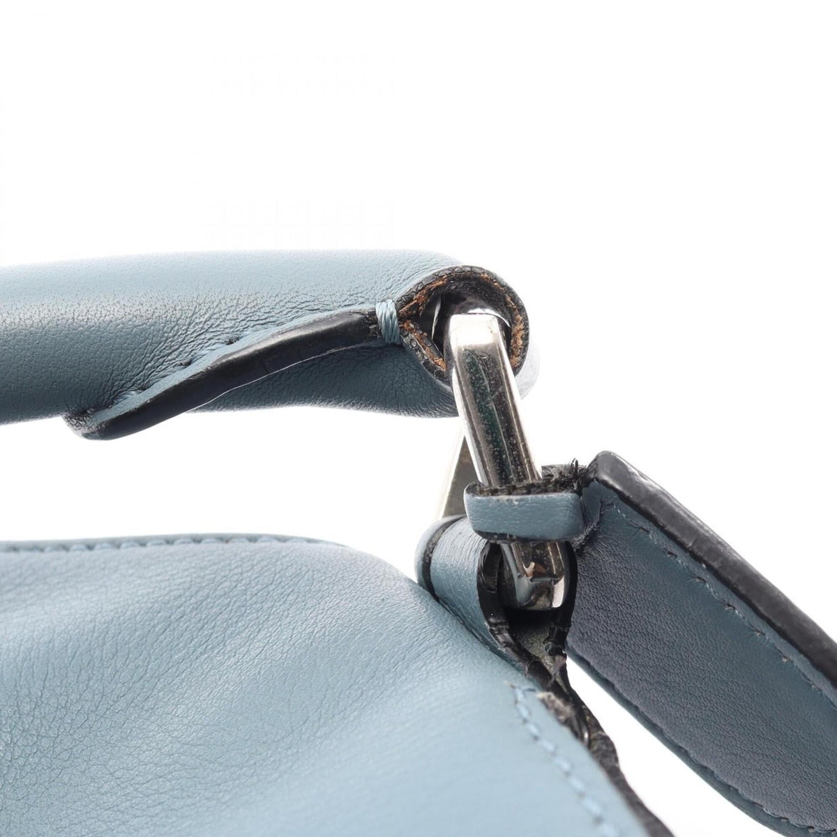 Loewe Blue Leather Handbag (Pre-Owned)