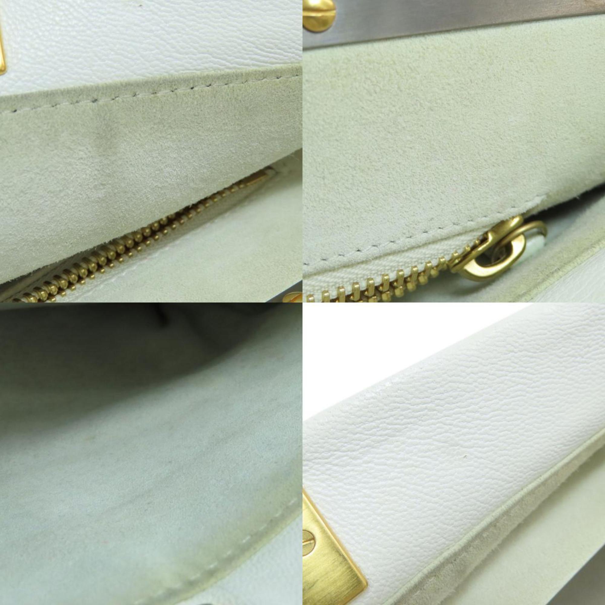 Fendi White Leather Handbag (Pre-Owned)