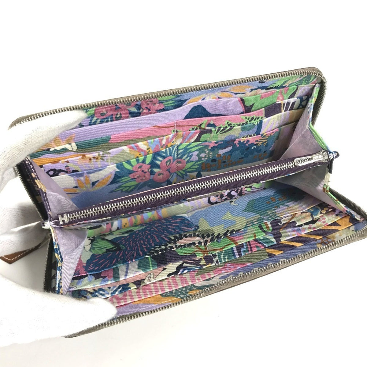 Hermes Silk'in Gray Epsom Leather Long Wallet (Bi-Fold) (Pre-Owned)