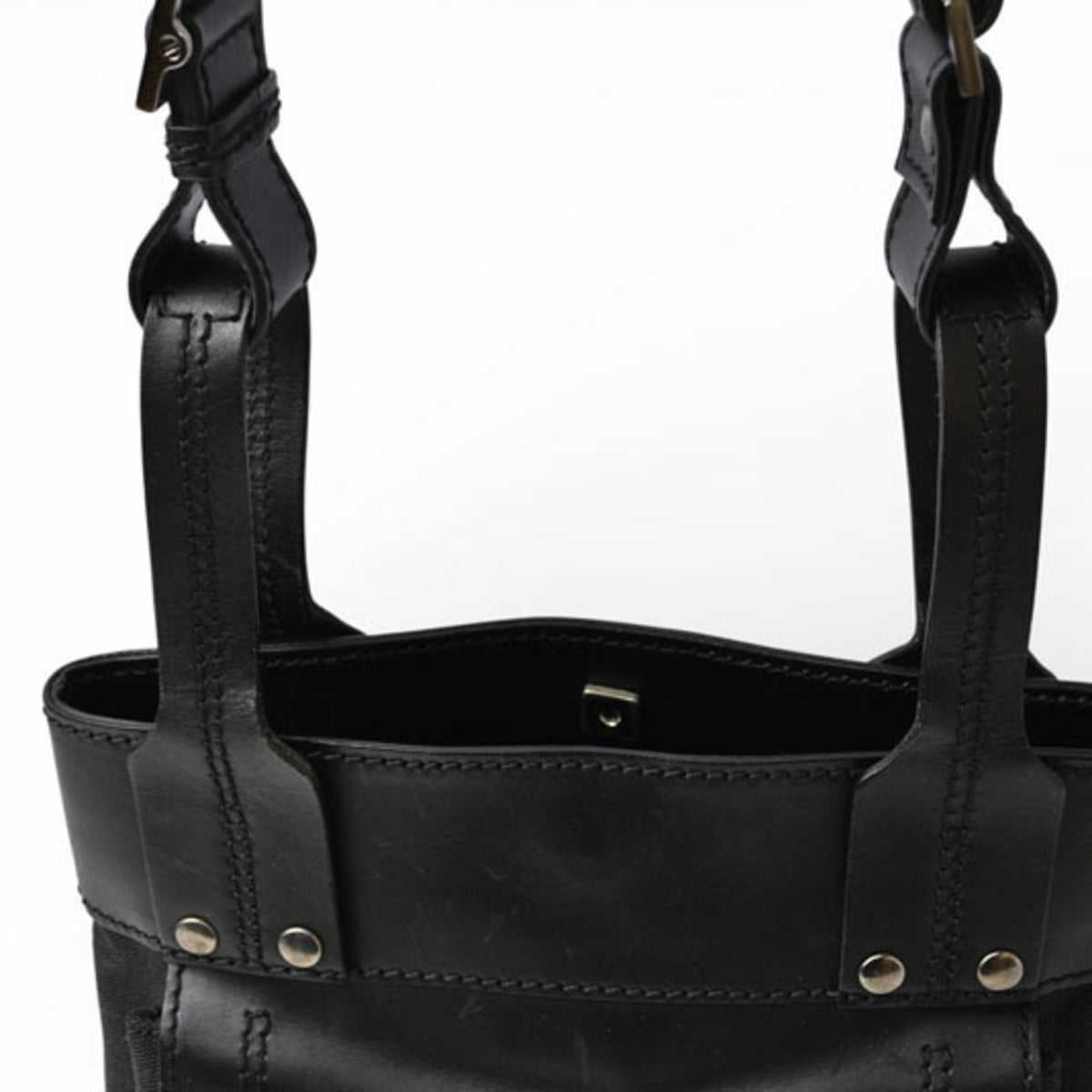 Gucci Black Leather Shoulder Bag (Pre-Owned)