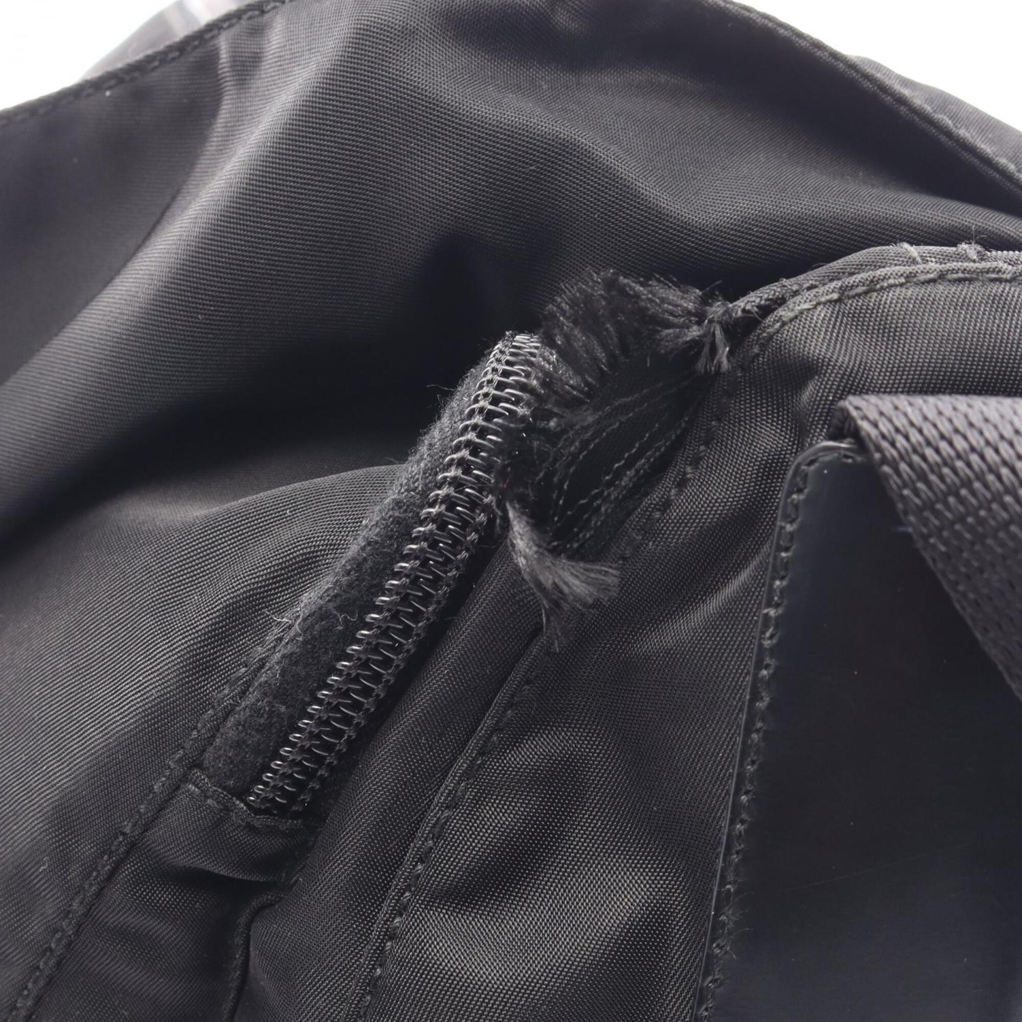 Prada Black Nylon Leather Handbag Messenger Bag Shoulder Bag (Pre-Owned)
