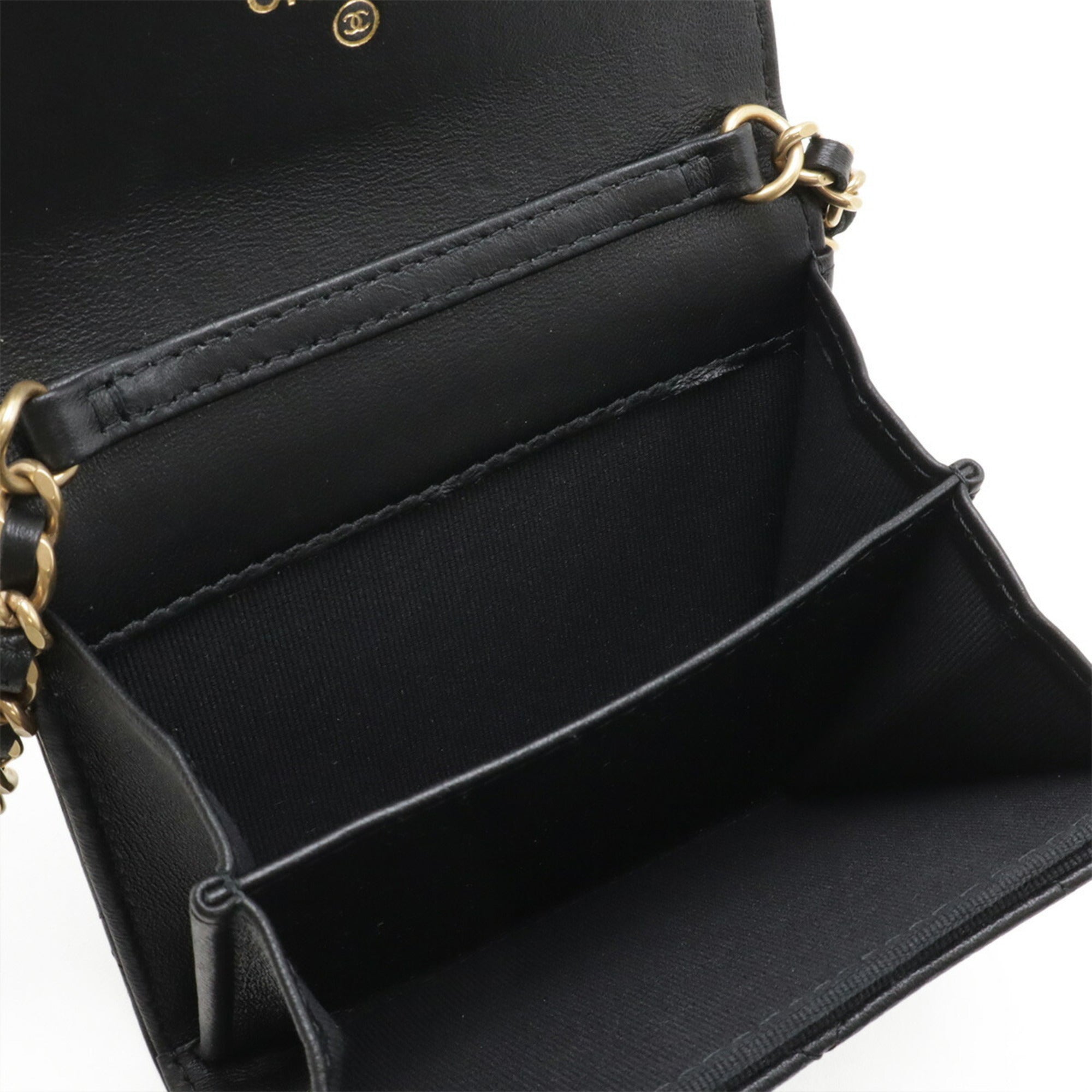 Chanel Matelasse Black Leather Chain/Shoulder Wallet (Pre-Owned)