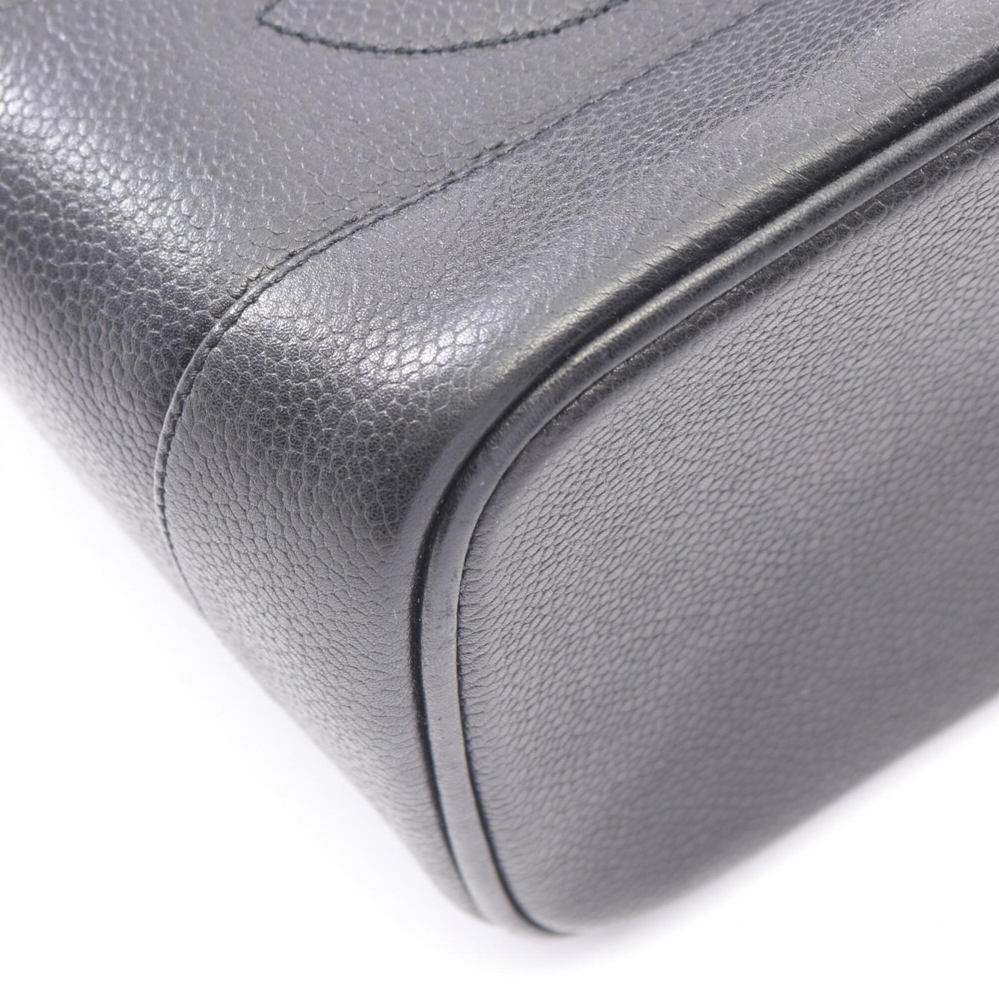 Chanel Black Grained Calfskin Handbag (Pre-Owned)