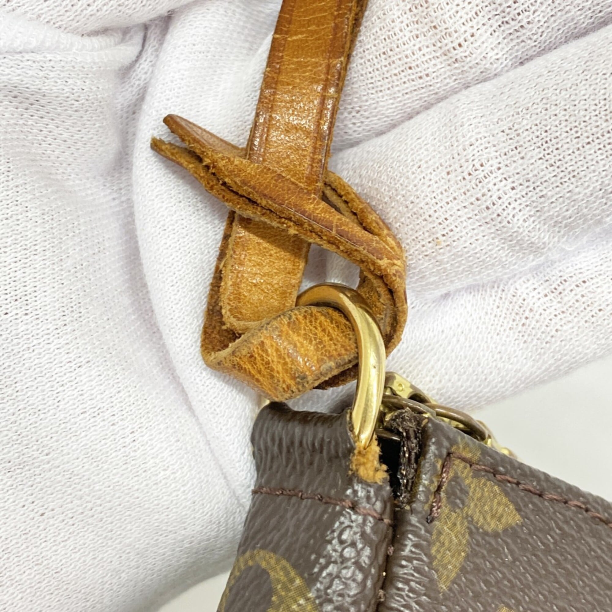 Louis Vuitton Brown Pouch (Pre-Owned)