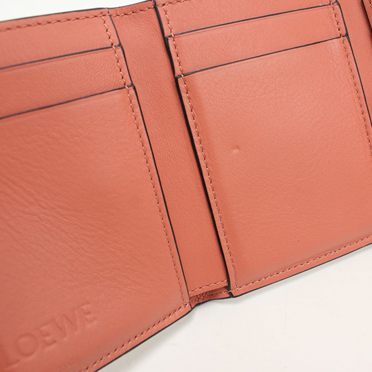 Loewe Beige Leather Wallet (Tri-Fold) (Pre-Owned)