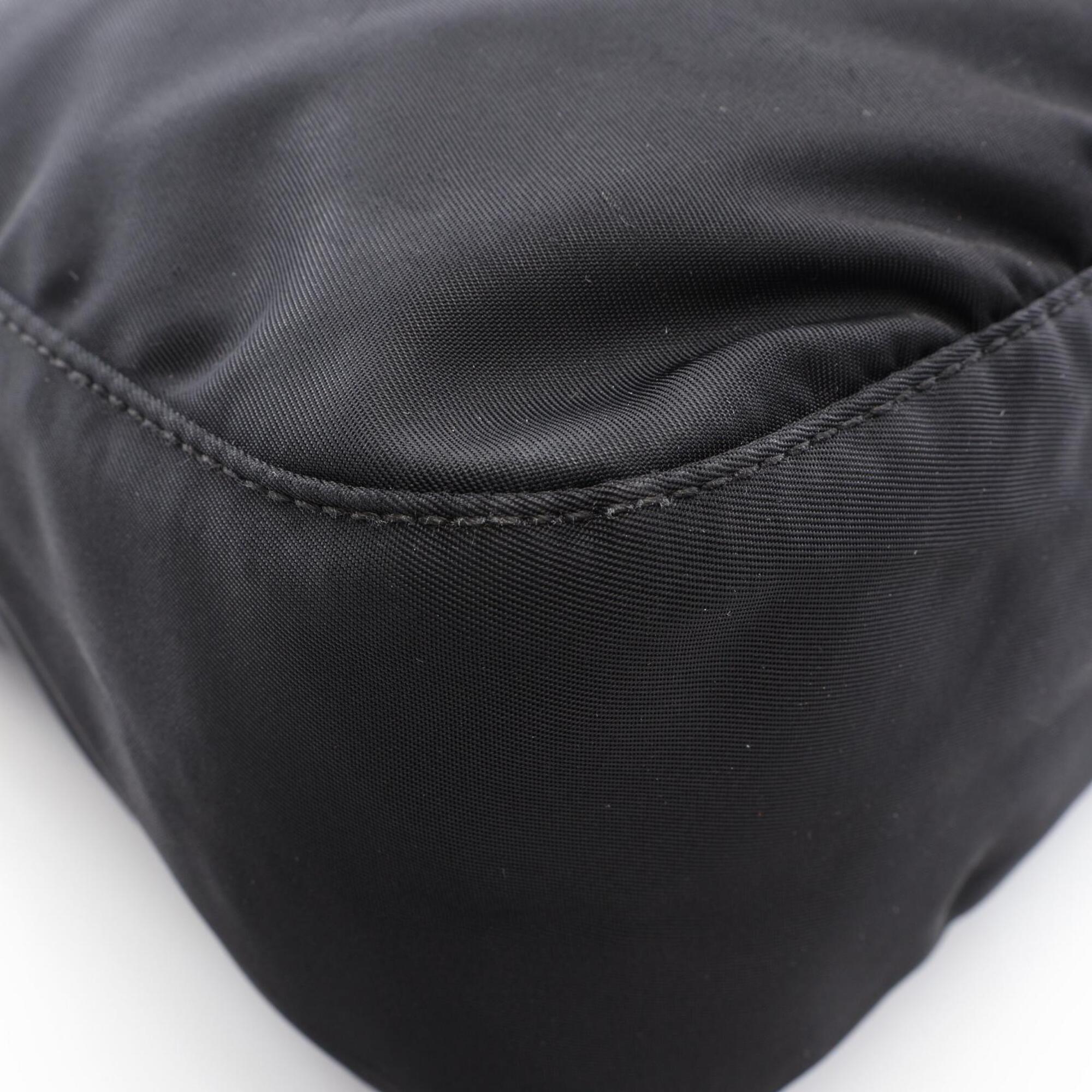 Prada Black Nylon Leather Handbag Shoulder Bag (Pre-Owned)