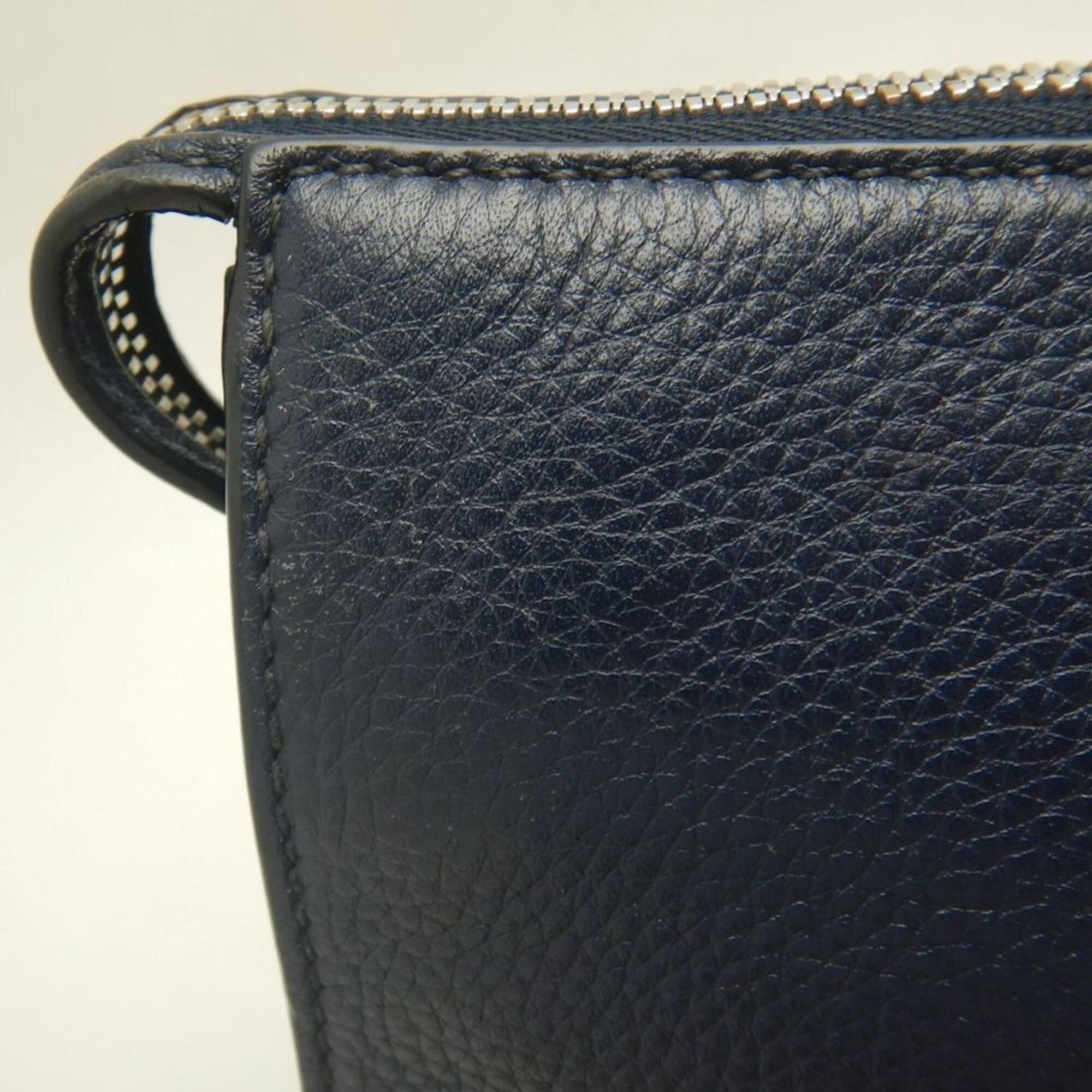 Prada Silver Leather Clutch Bag (Pre-Owned)