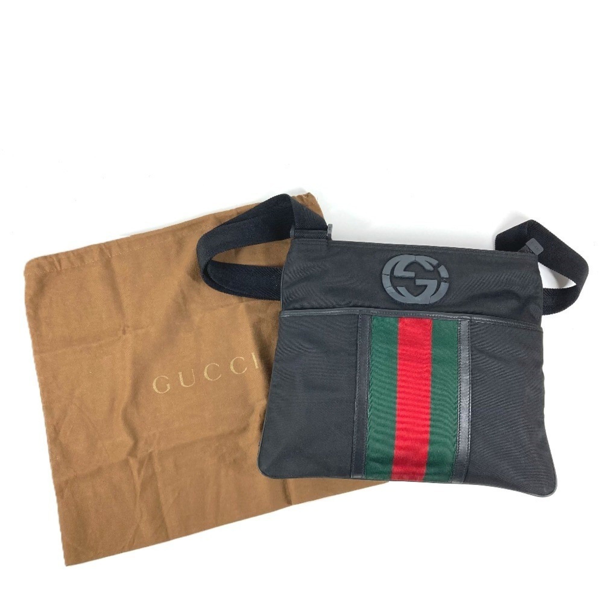 Gucci Black Nylon Shoulder Bag (Pre-Owned)