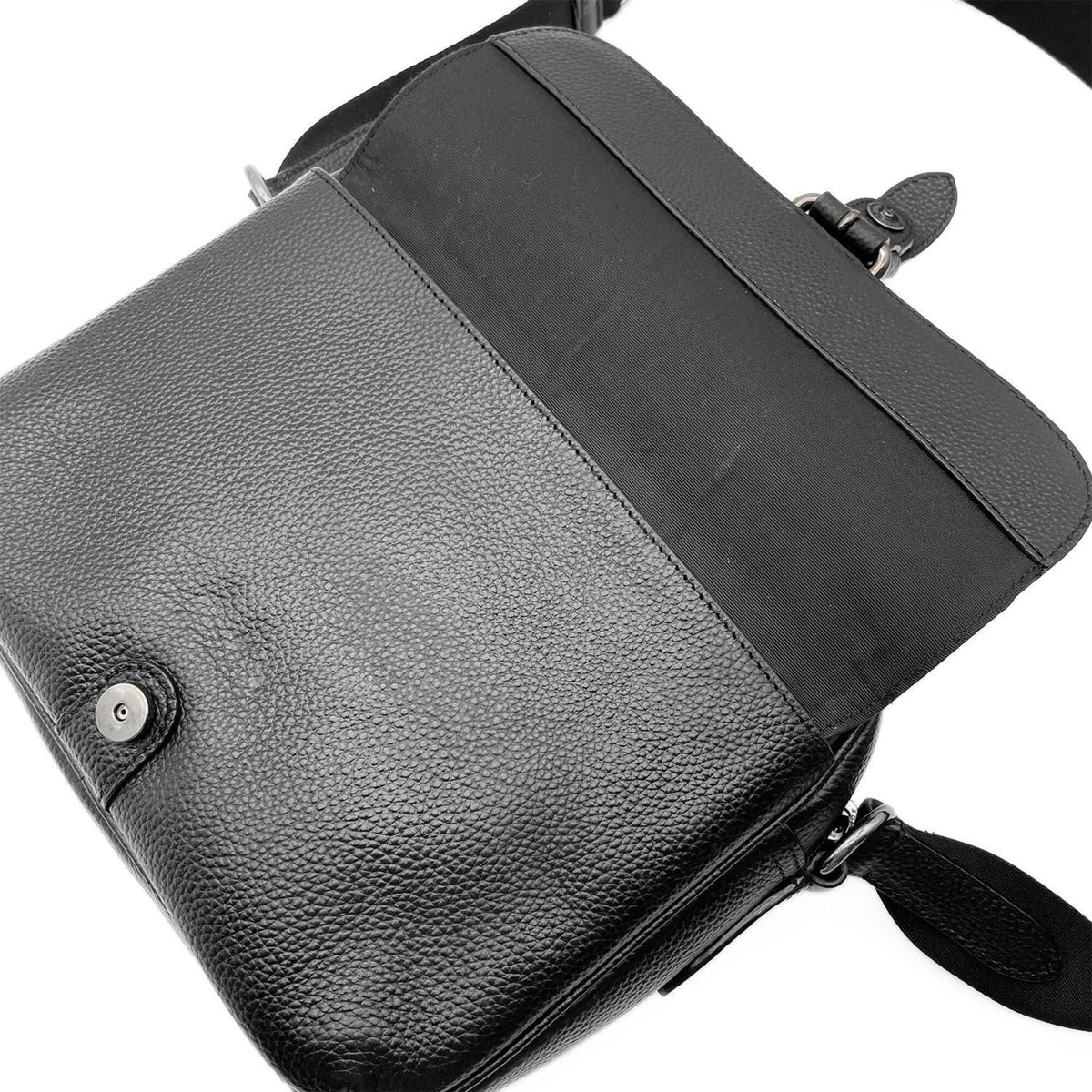 Coach Black Leather Shoulder Bag (Pre-Owned)