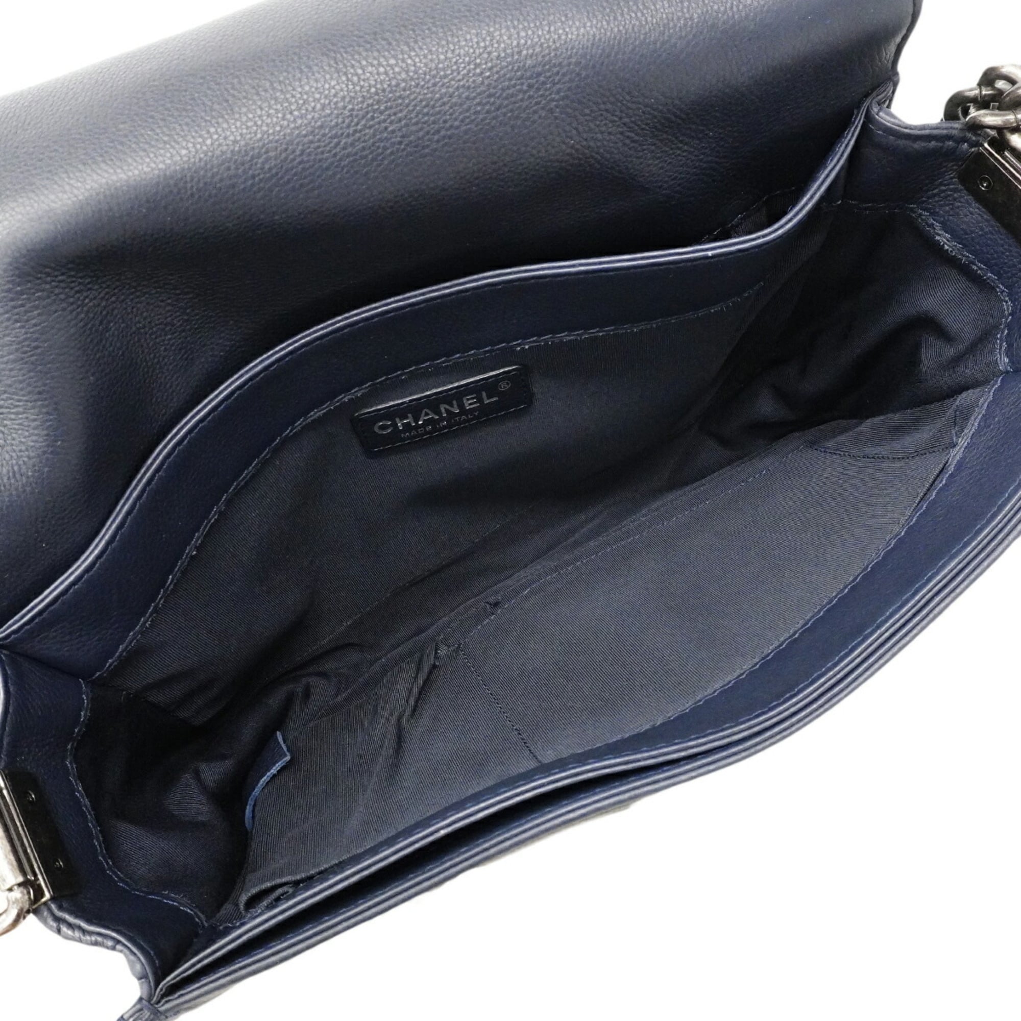 Chanel Navy Leather Shoulder Bag (Pre-Owned)