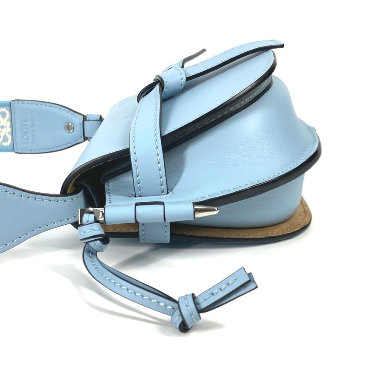 Loewe Blue Leather Shoulder Bag (Pre-Owned)