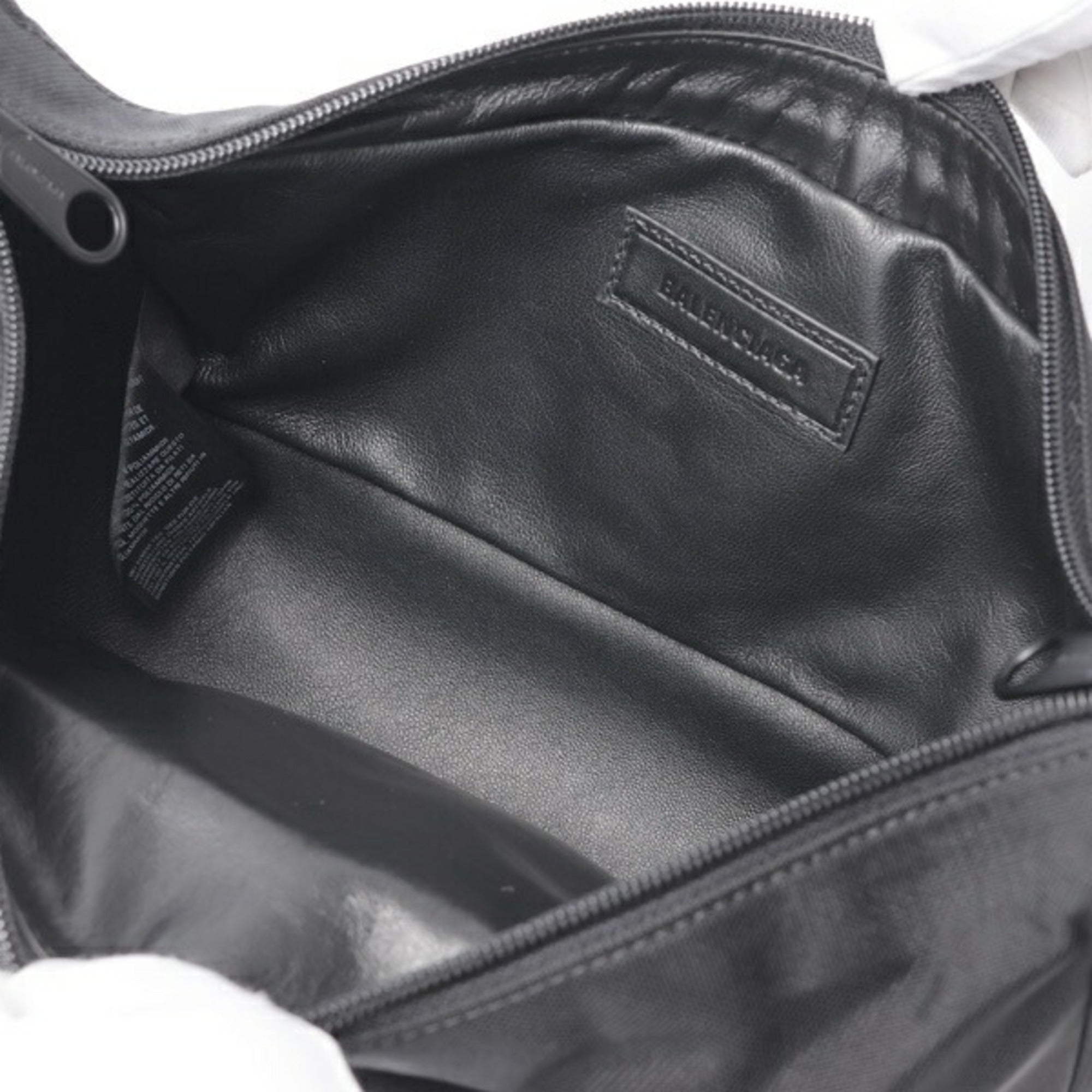 Balenciaga Black Nylon Shoulder Bag (Pre-Owned)