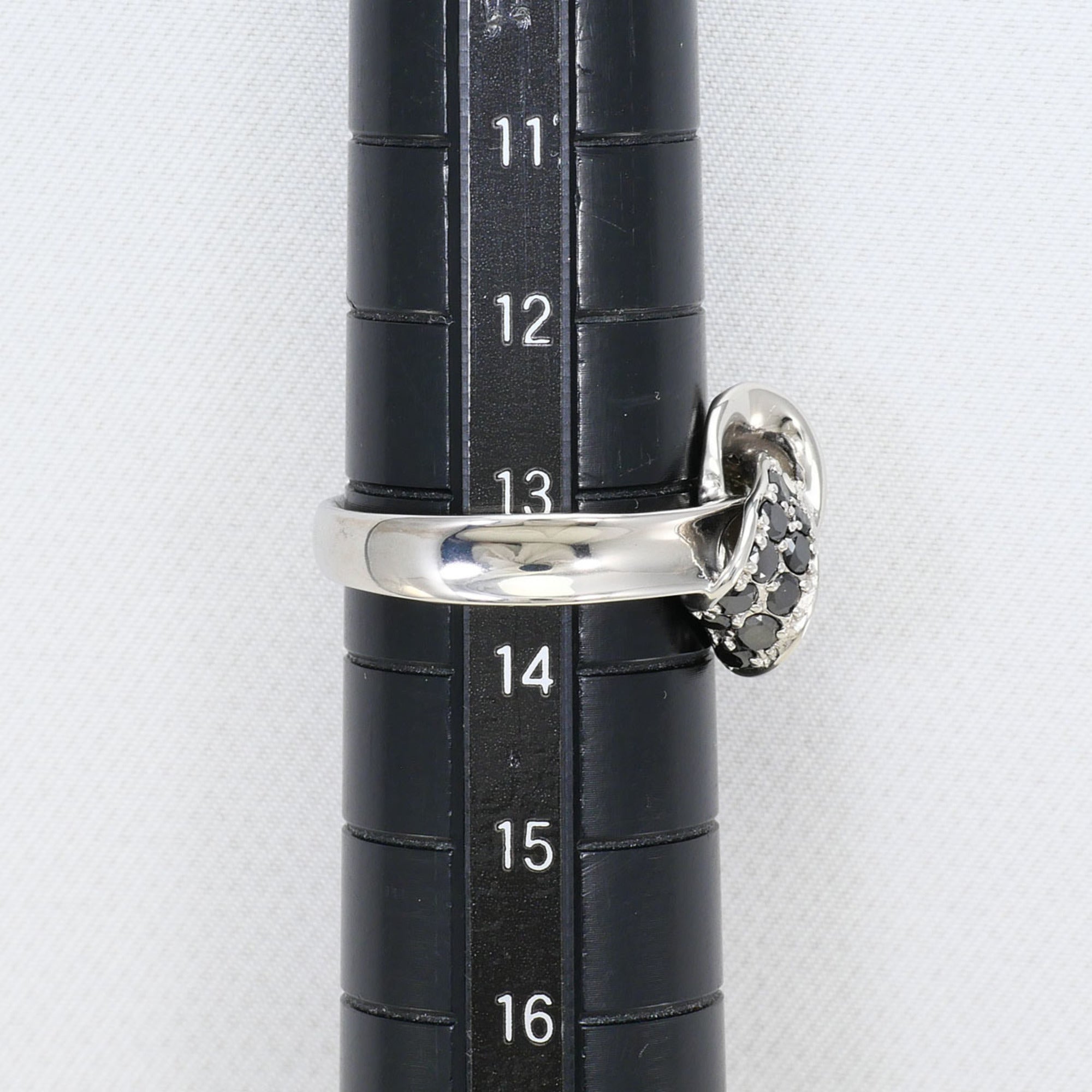 Unbranded Black White Gold White Gold (18K) Band Ring (Pre-Owned)