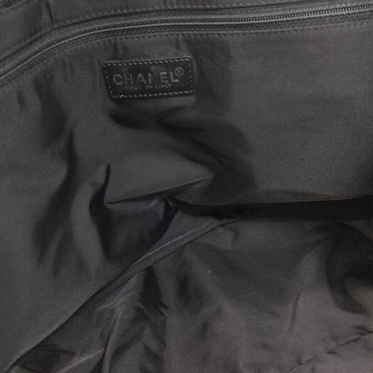 Chanel Black New Travel Line Tote Bag (Pre-Owned)
