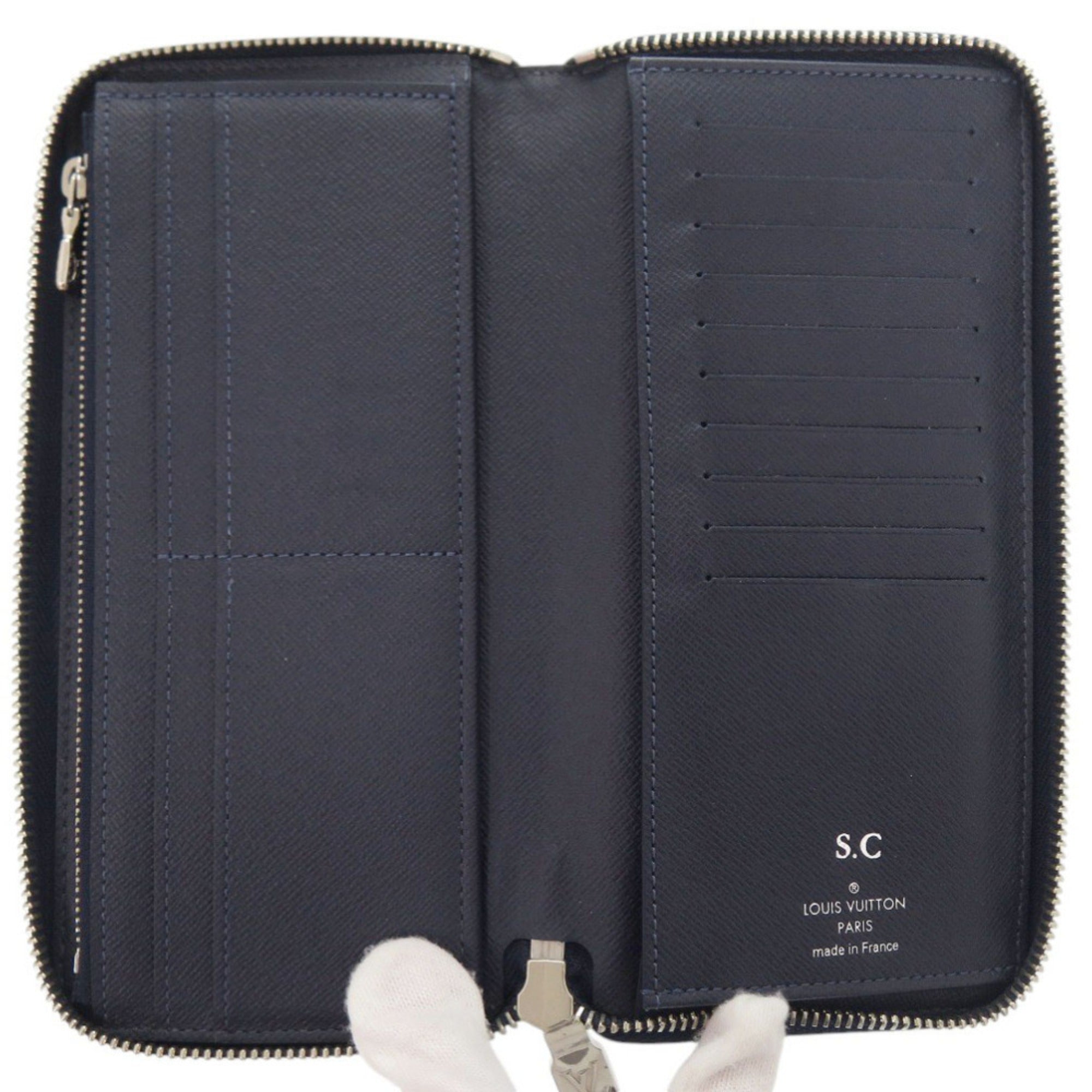 Louis Vuitton Navy Taiga Leather Long Wallet (Bi-Fold) (Pre-Owned)