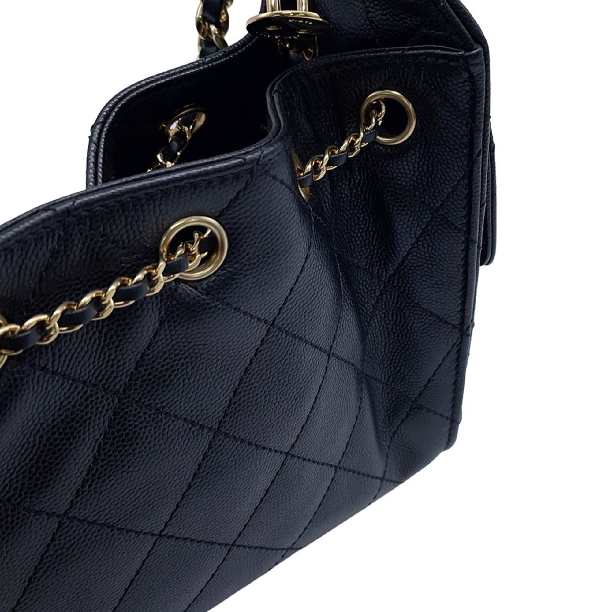 Chanel Black Grained Calfskin Handbag Shoulder Bag (Pre-Owned)