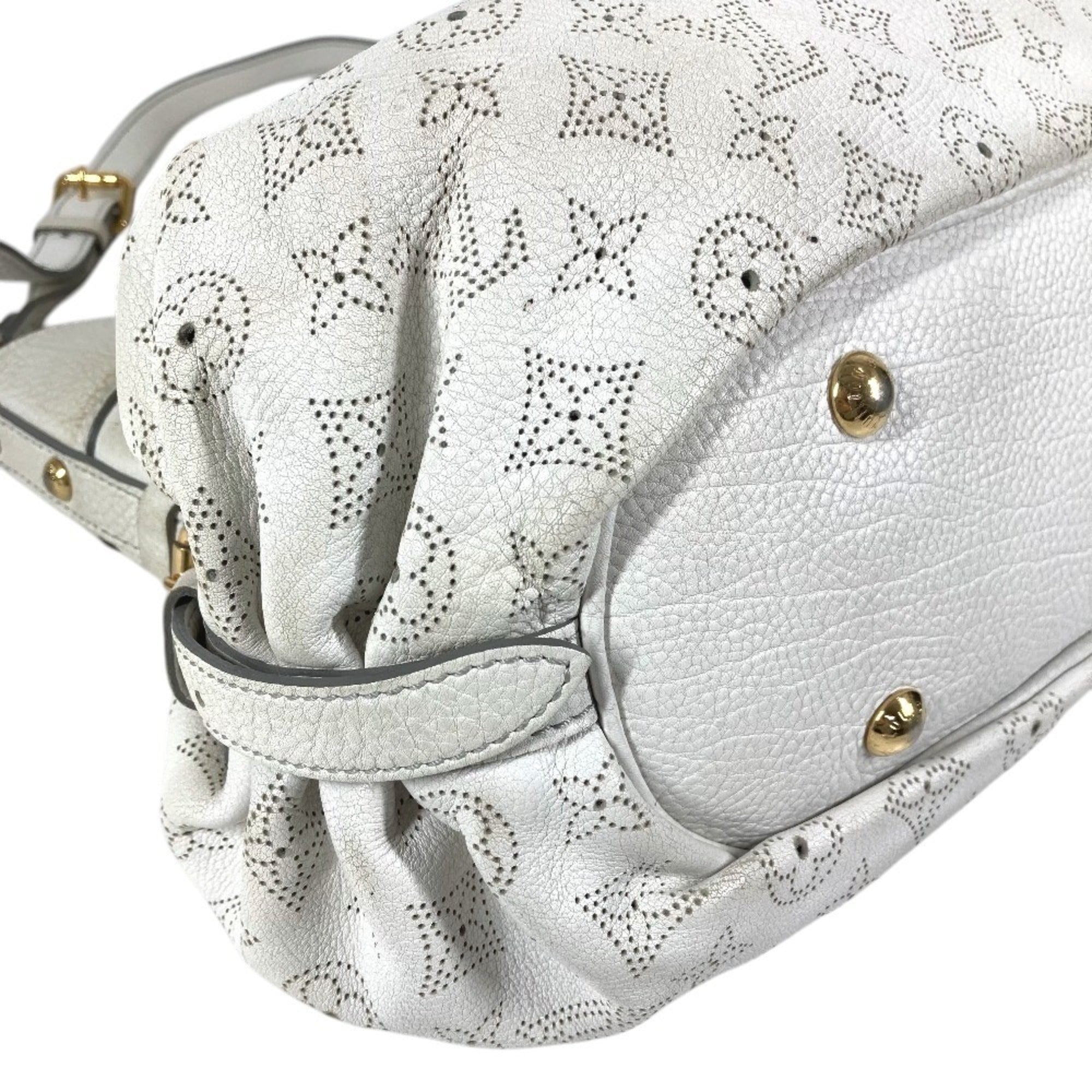 Louis Vuitton White Monogram Mahina Leather Leather Pochette Shoulder Bag (Pre-Owned)
