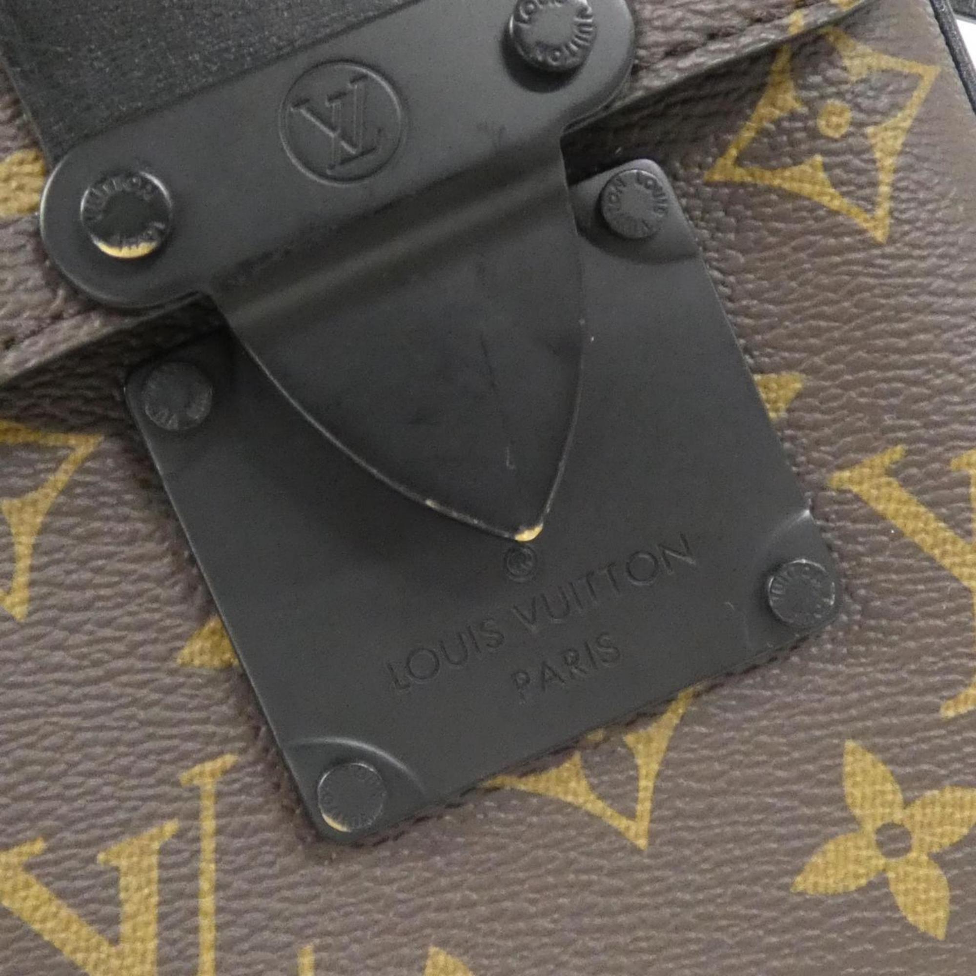 Louis Vuitton Brown Coated Canvas Shoulder Bag (Pre-Owned)