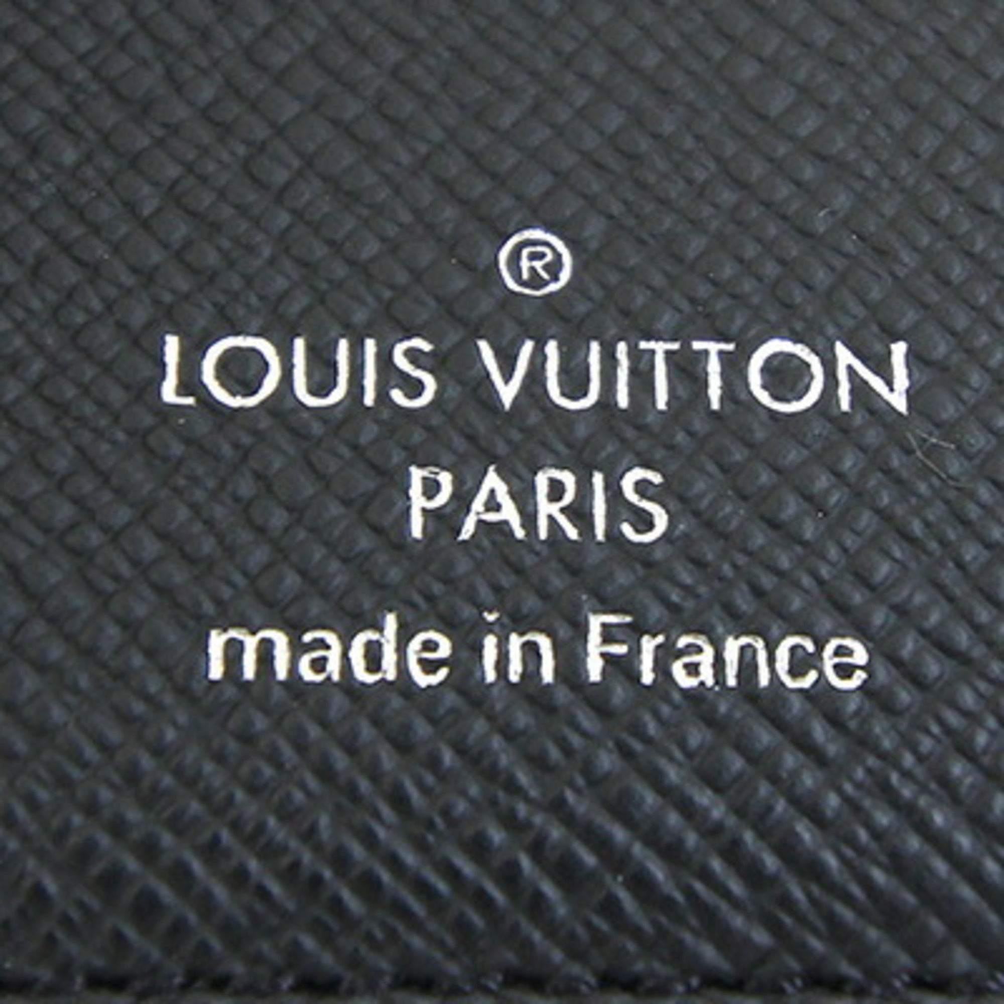 Louis Vuitton Taiga Noir Taiga Leather Leather Wallet (Bi-Fold) (Pre-Owned)