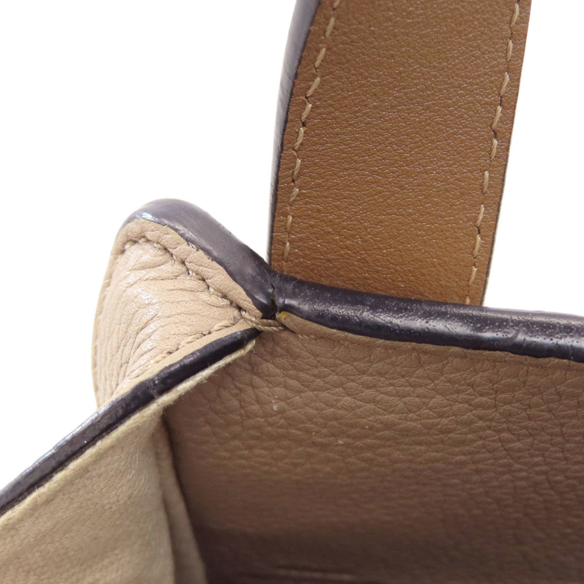 Loewe Grayish Leather Handbag (Pre-Owned)