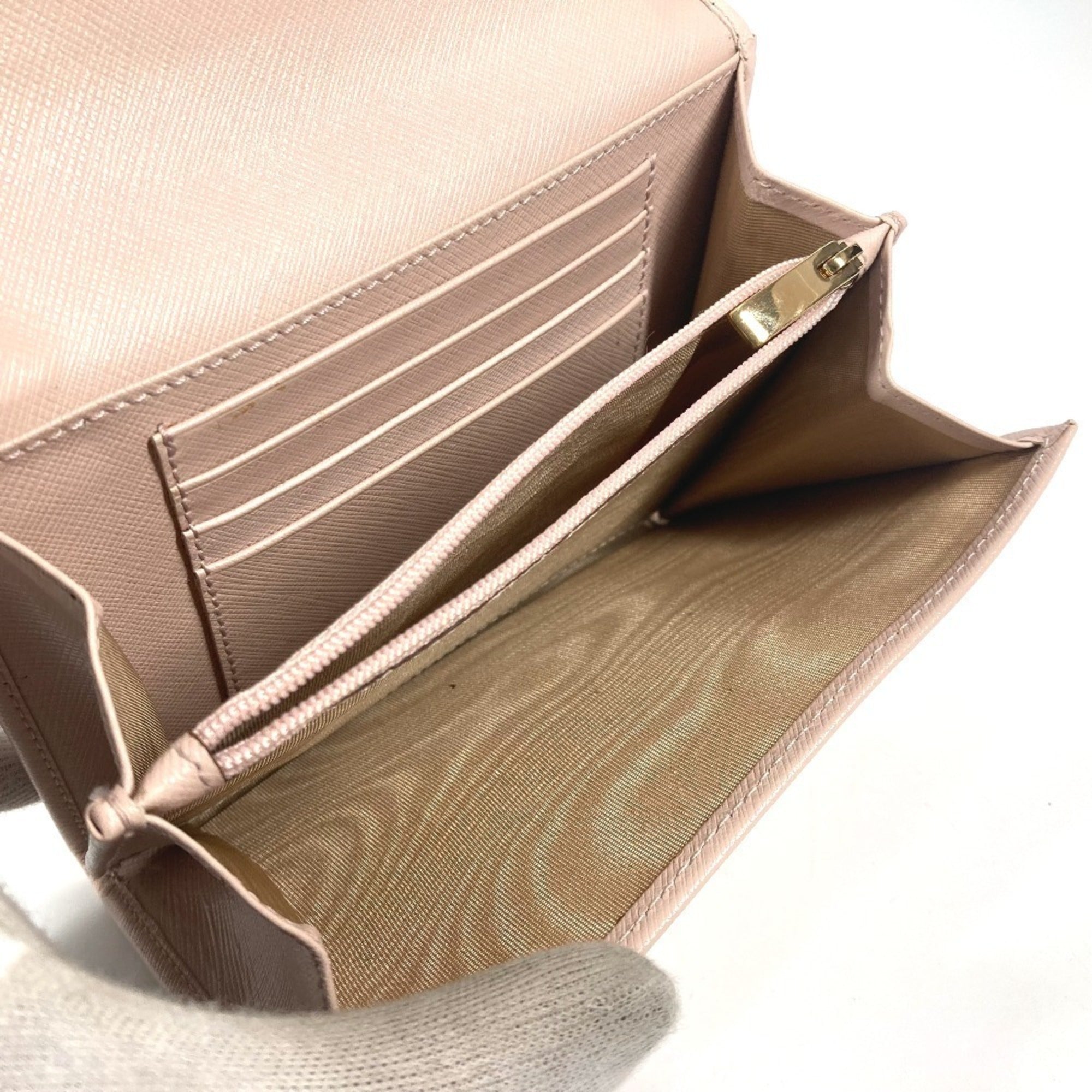 Salvatore Ferragamo Pink Leather Clutch Bag Pouch (Pre-Owned)