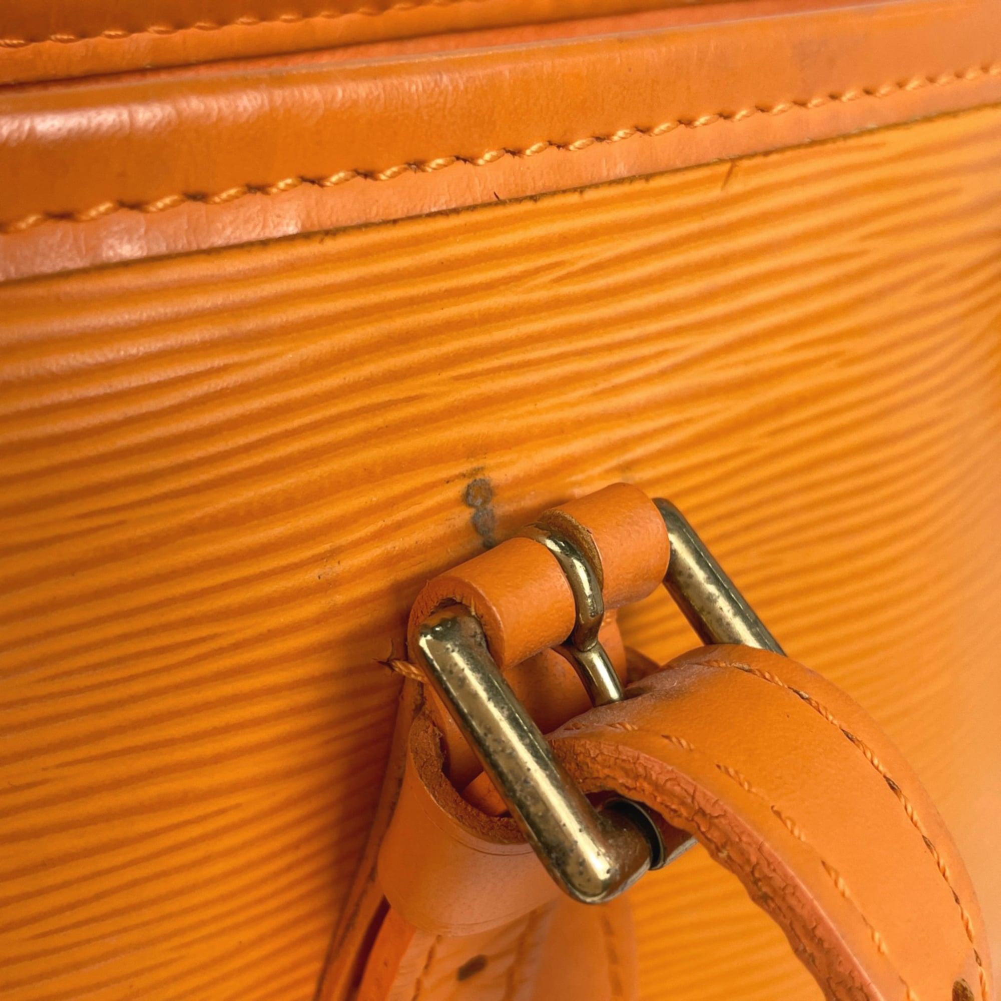 Louis Vuitton Mandarin Orange Epi Leather Tote Bag (Pre-Owned)