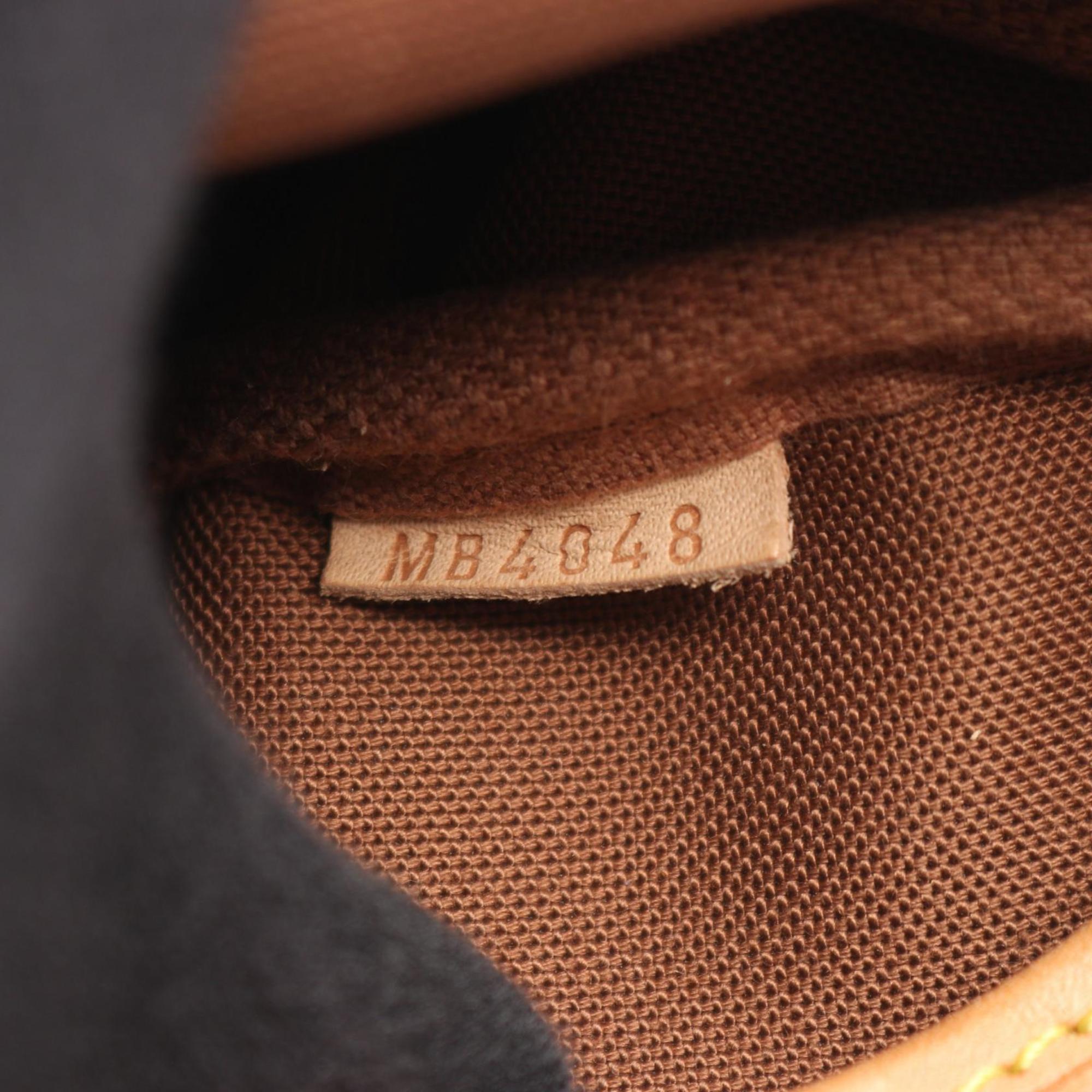 Louis Vuitton Brown Monogram Monogram Shoulder Bag (Pre-Owned)