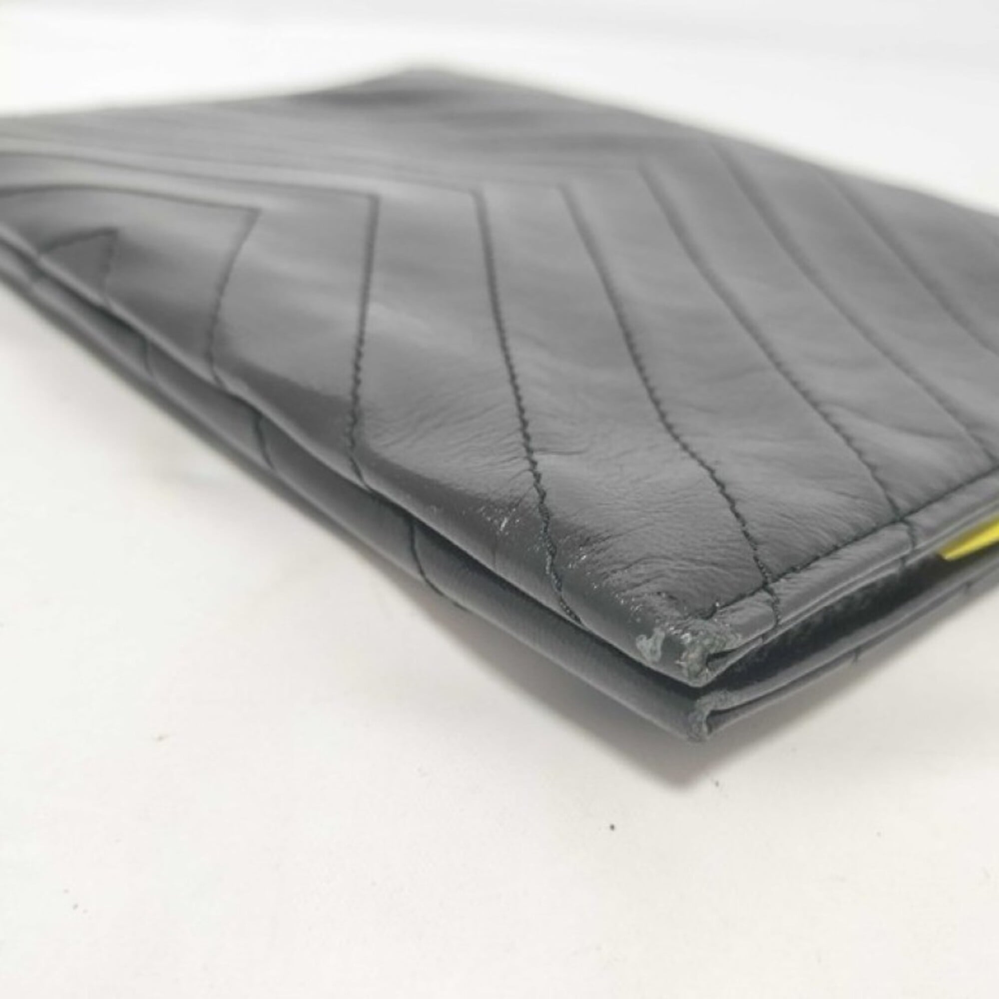 Yves Saint Laurent Black Leather Clutch Bag (Pre-Owned)