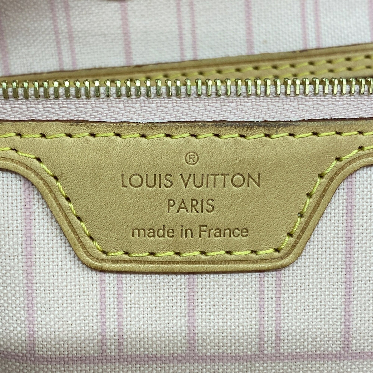 Louis Vuitton Rose Ballerine White Tote Bag (Pre-Owned)