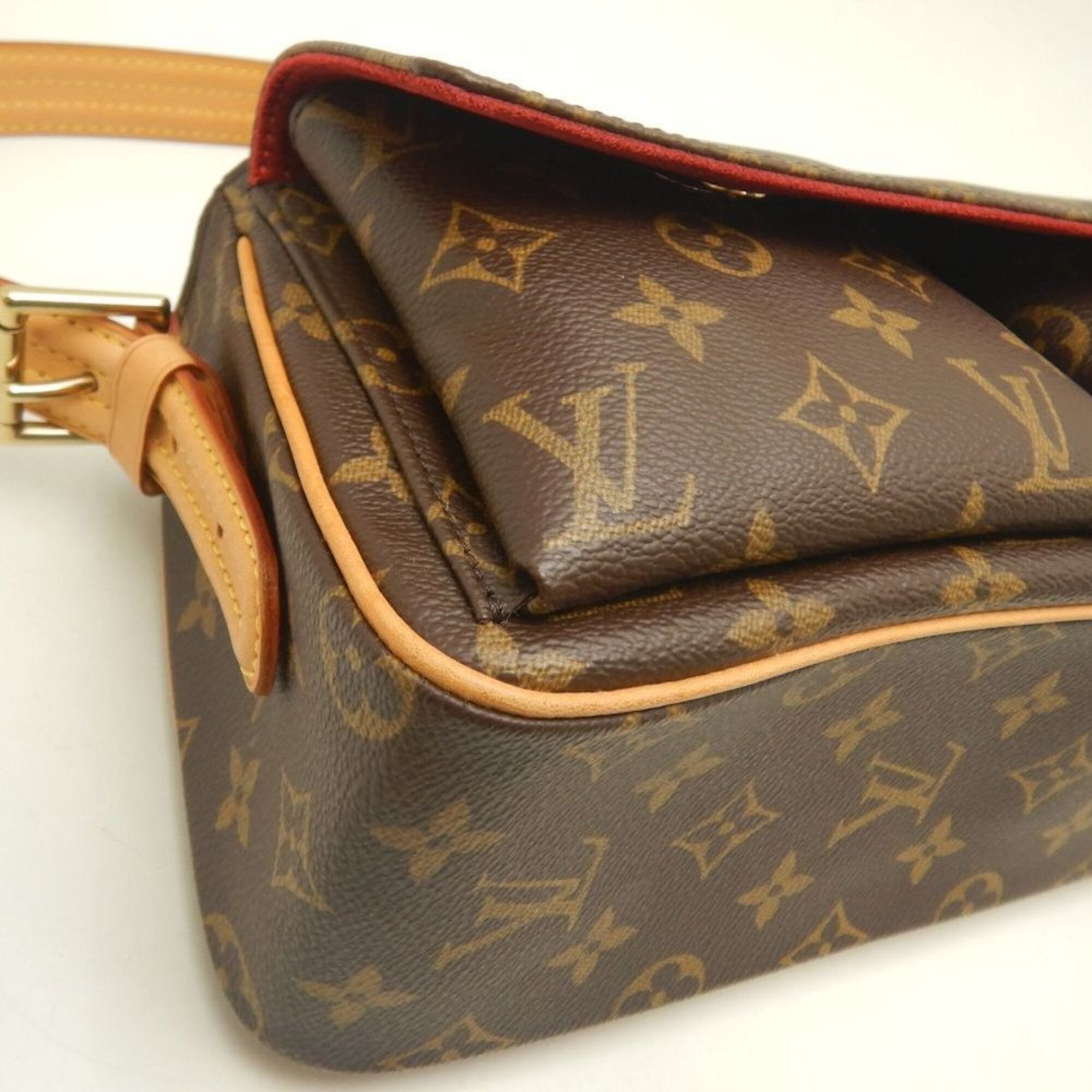 Louis Vuitton Monogram Brown Monogram Shoulder Bag (Pre-Owned)