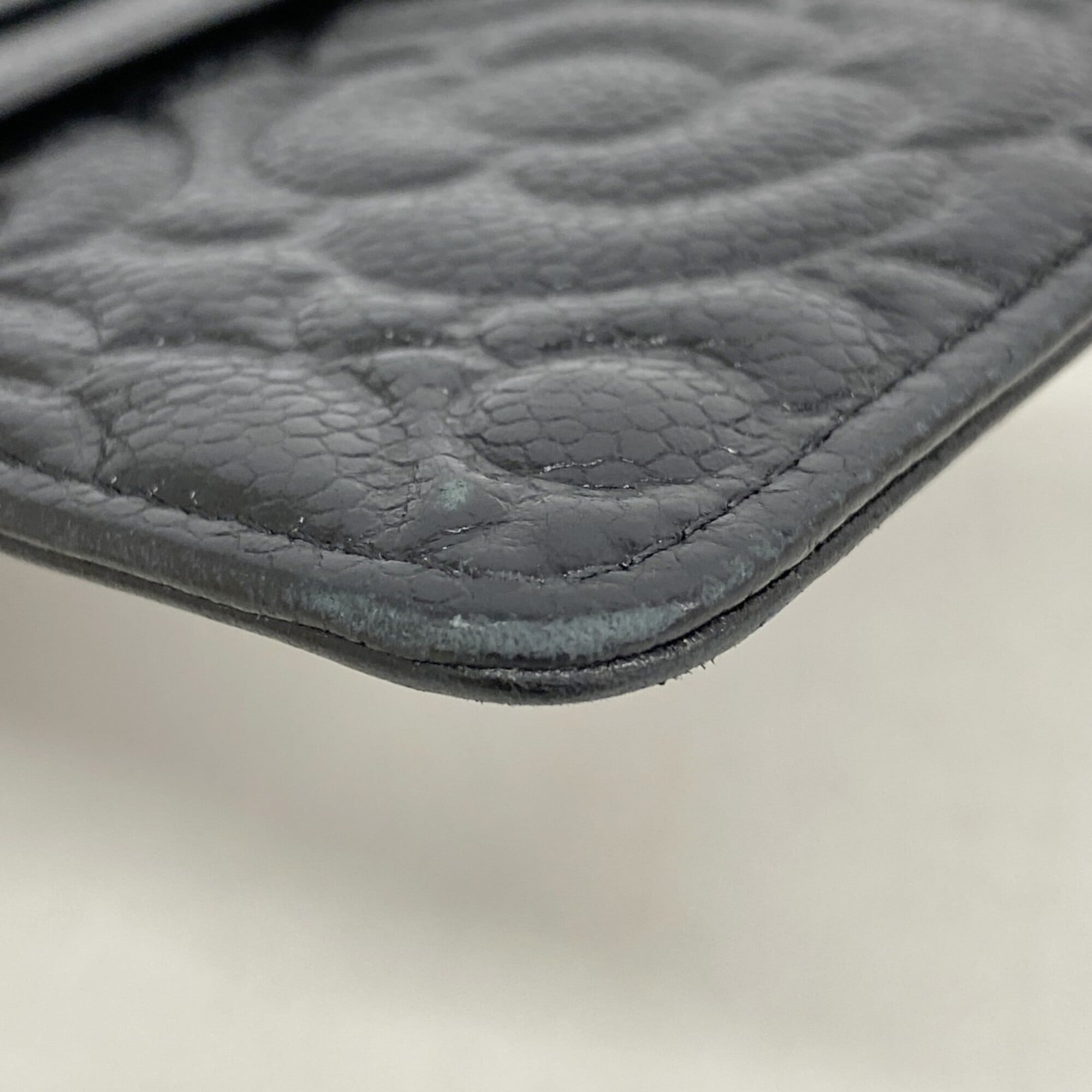 Chanel Black Grained Calfskin Long Wallet (Bi-Fold) (Pre-Owned)