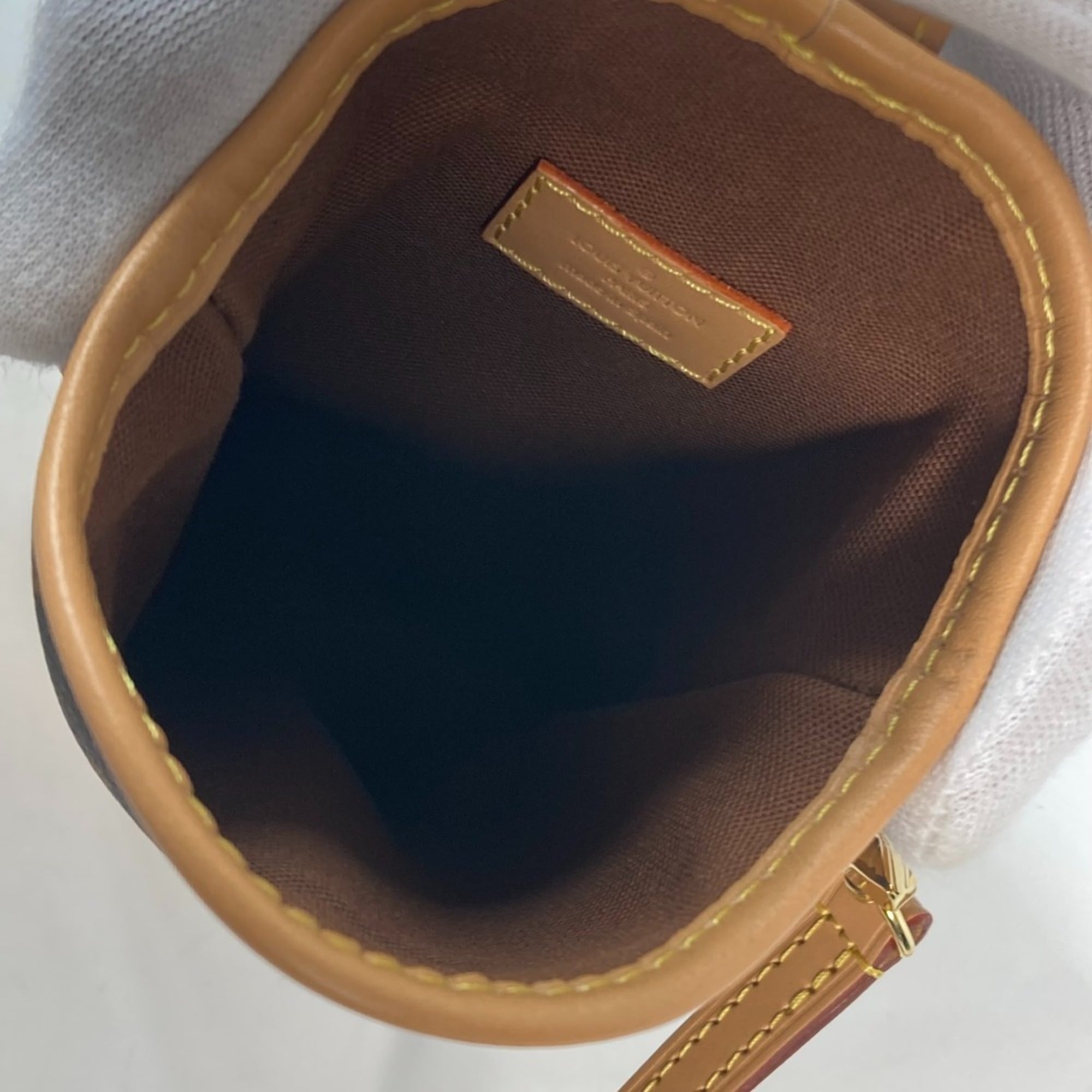 Louis Vuitton Brown Monogram Pochette Shoulder Bag (Pre-Owned)
