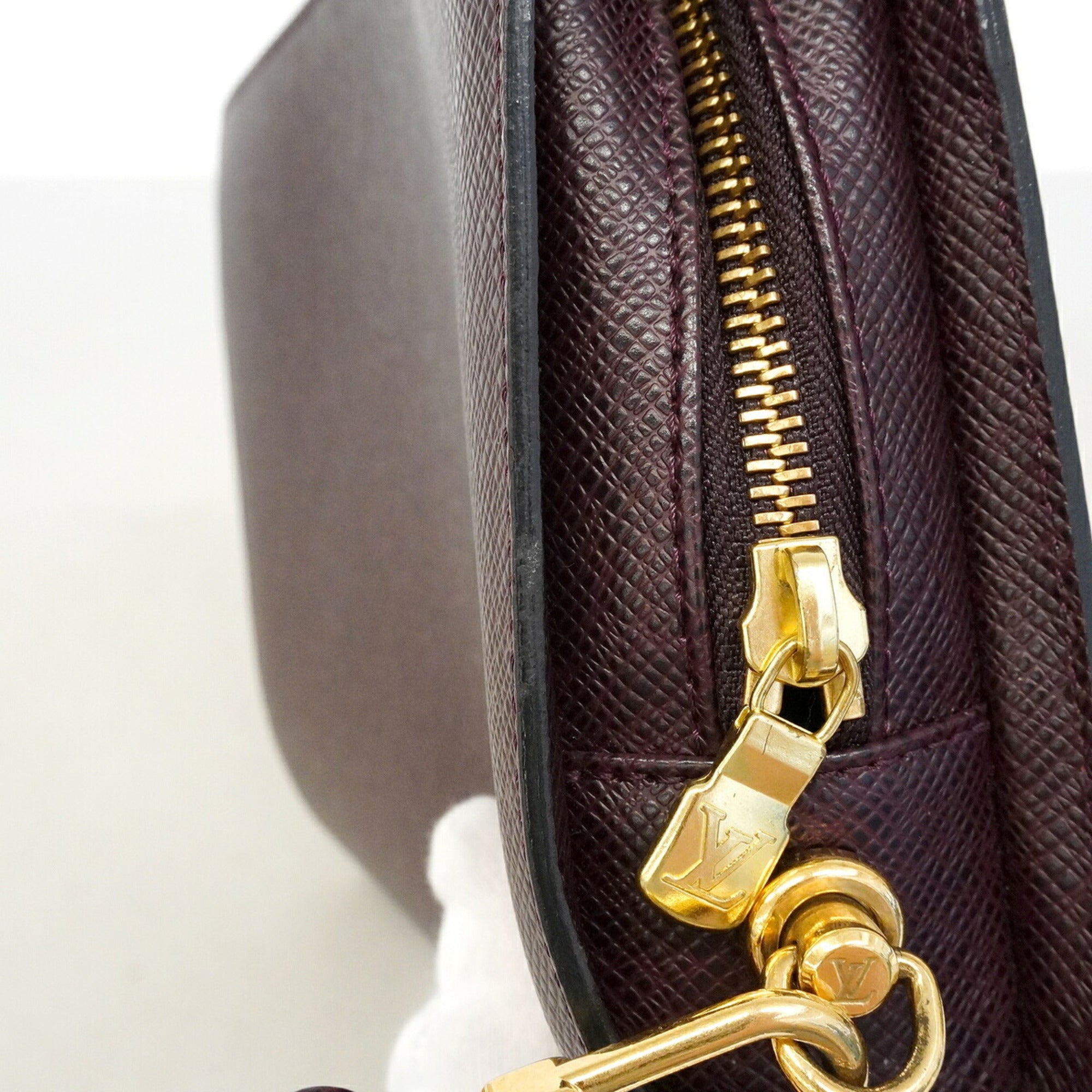 Louis Vuitton Acajou Clutch Bag (Pre-Owned)
