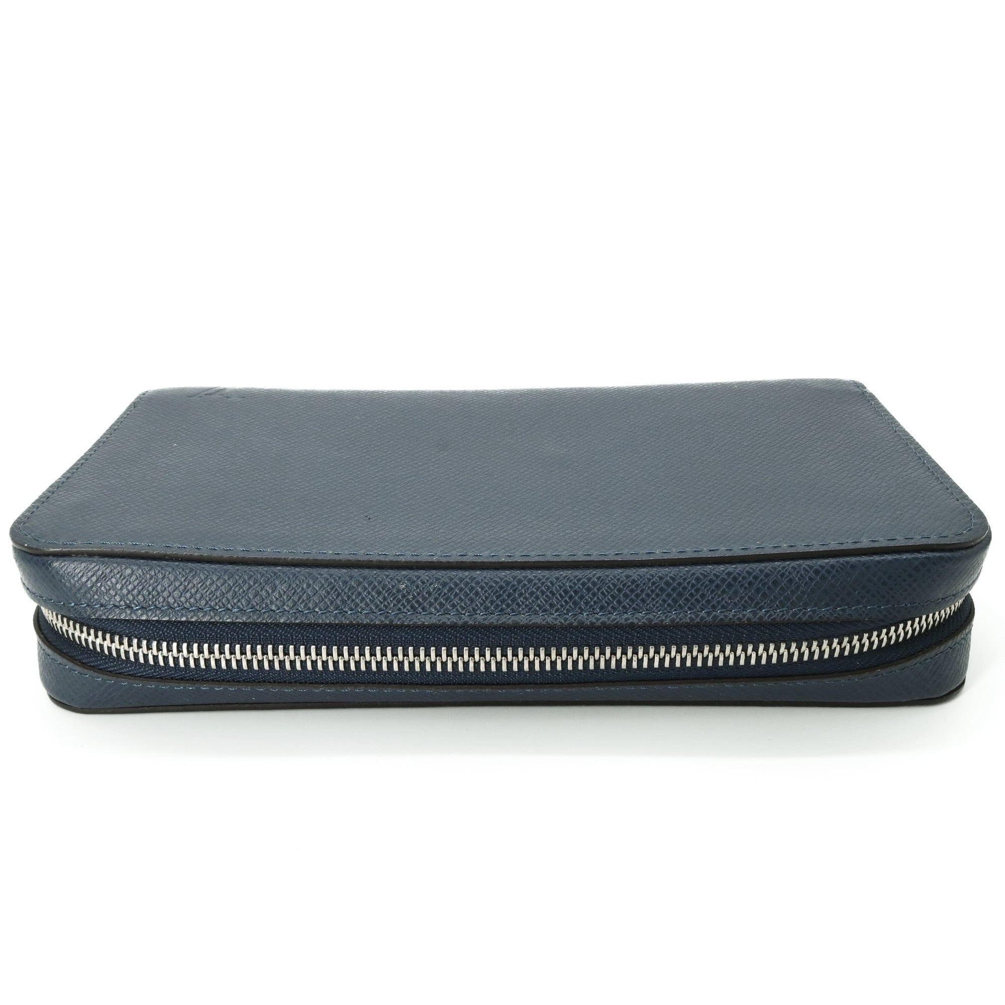 Louis Vuitton Taiga Navy Blue Taiga Leather Long Wallet (Bi-Fold) (Pre-Owned)