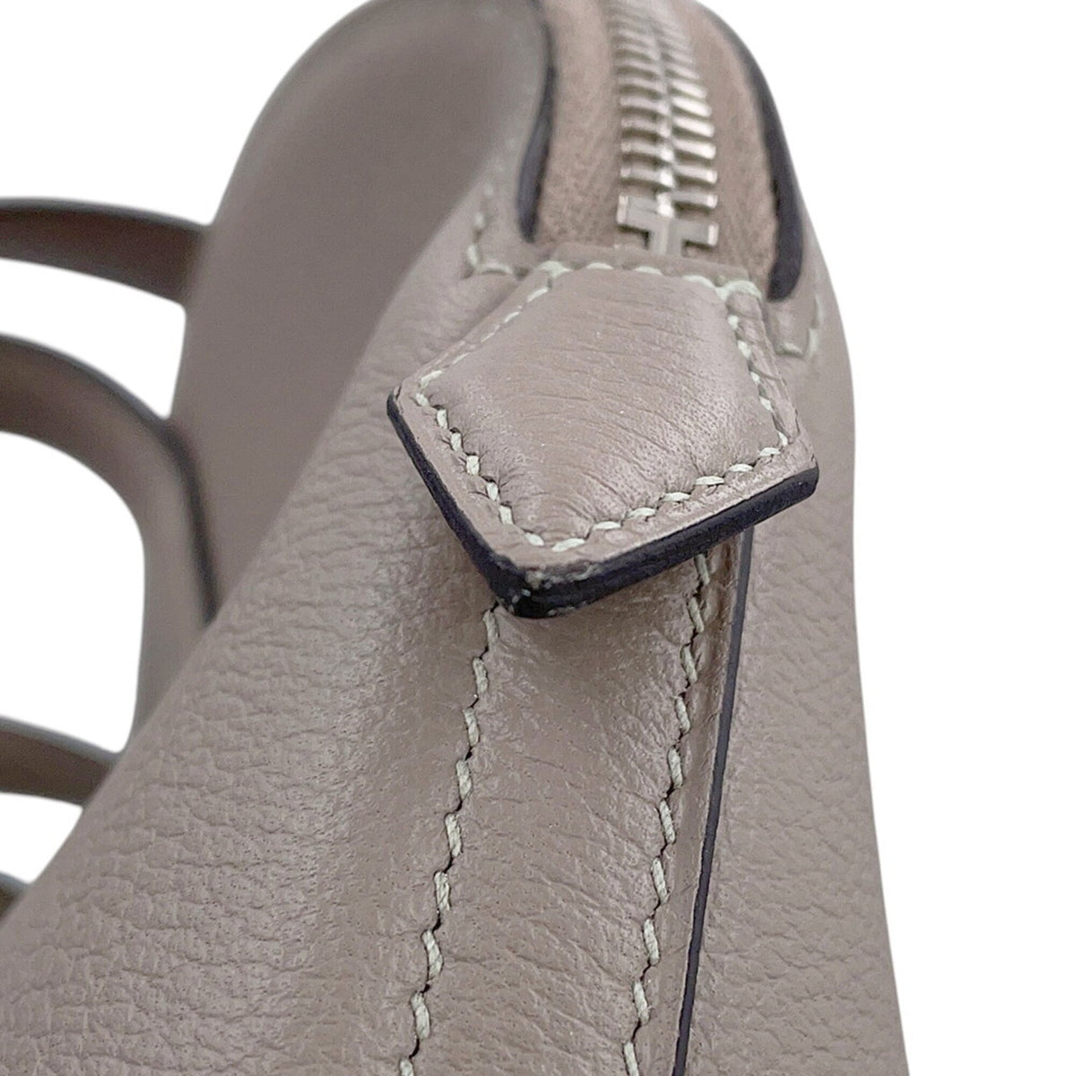 Hermes Silver Tote Bag (Pre-Owned)