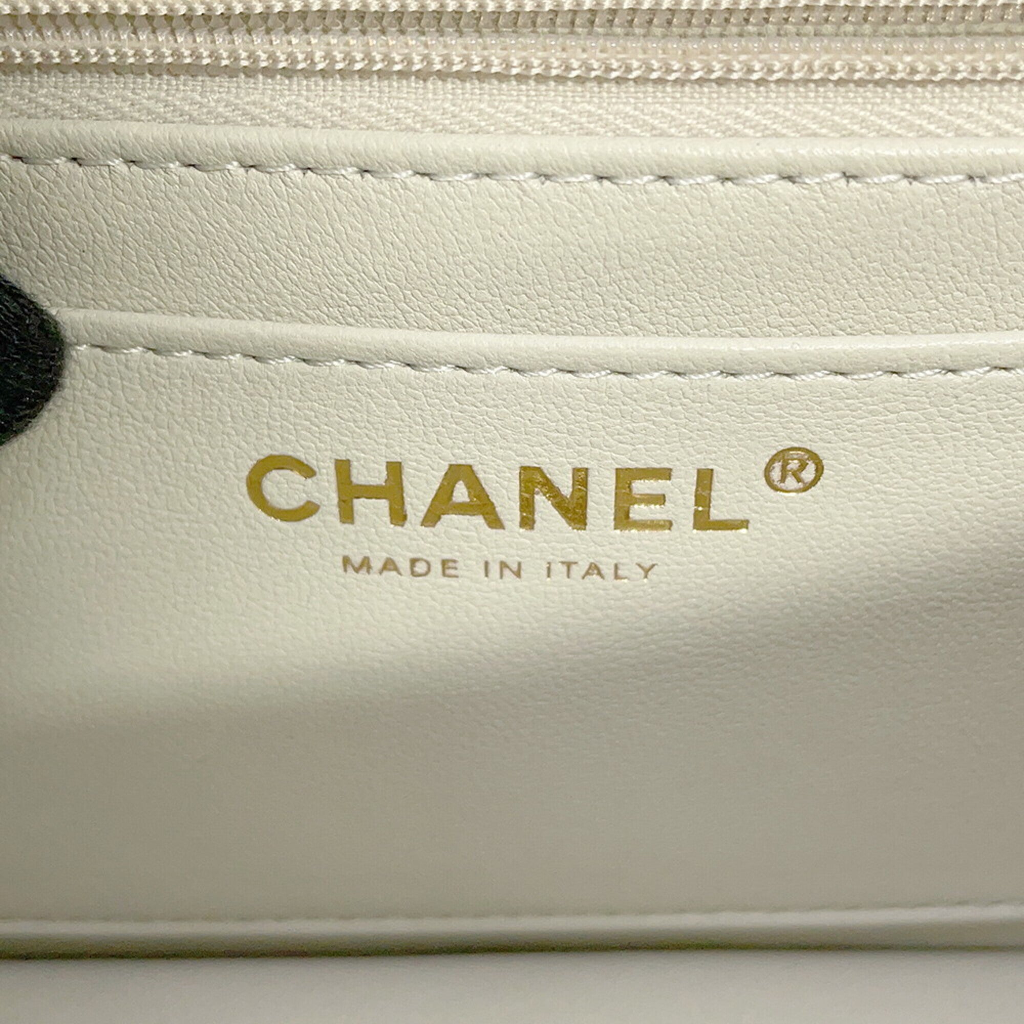 Chanel Gray Tweed Handbag Shoulder Bag (Pre-Owned)