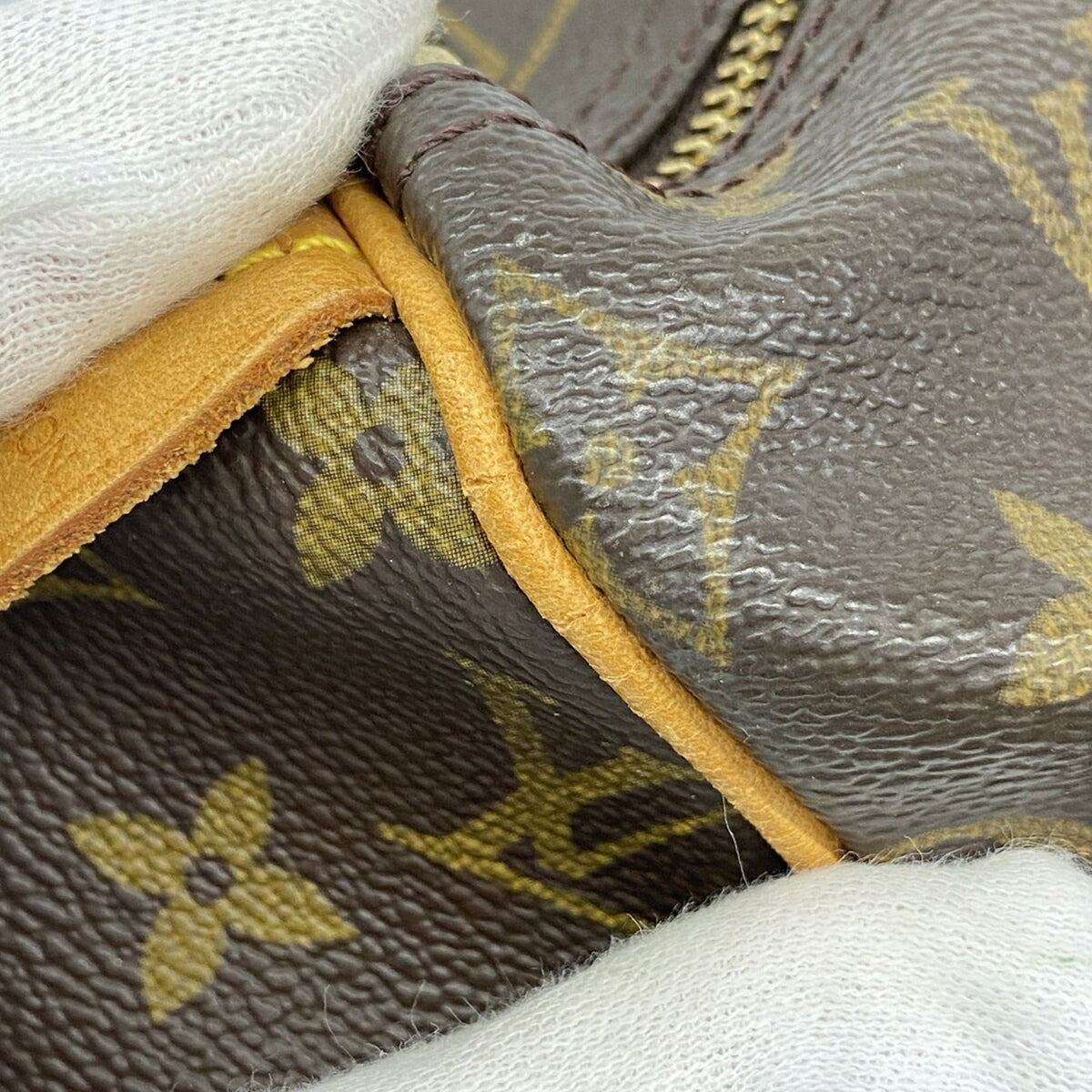 Louis Vuitton Brown Handbag (Pre-Owned)
