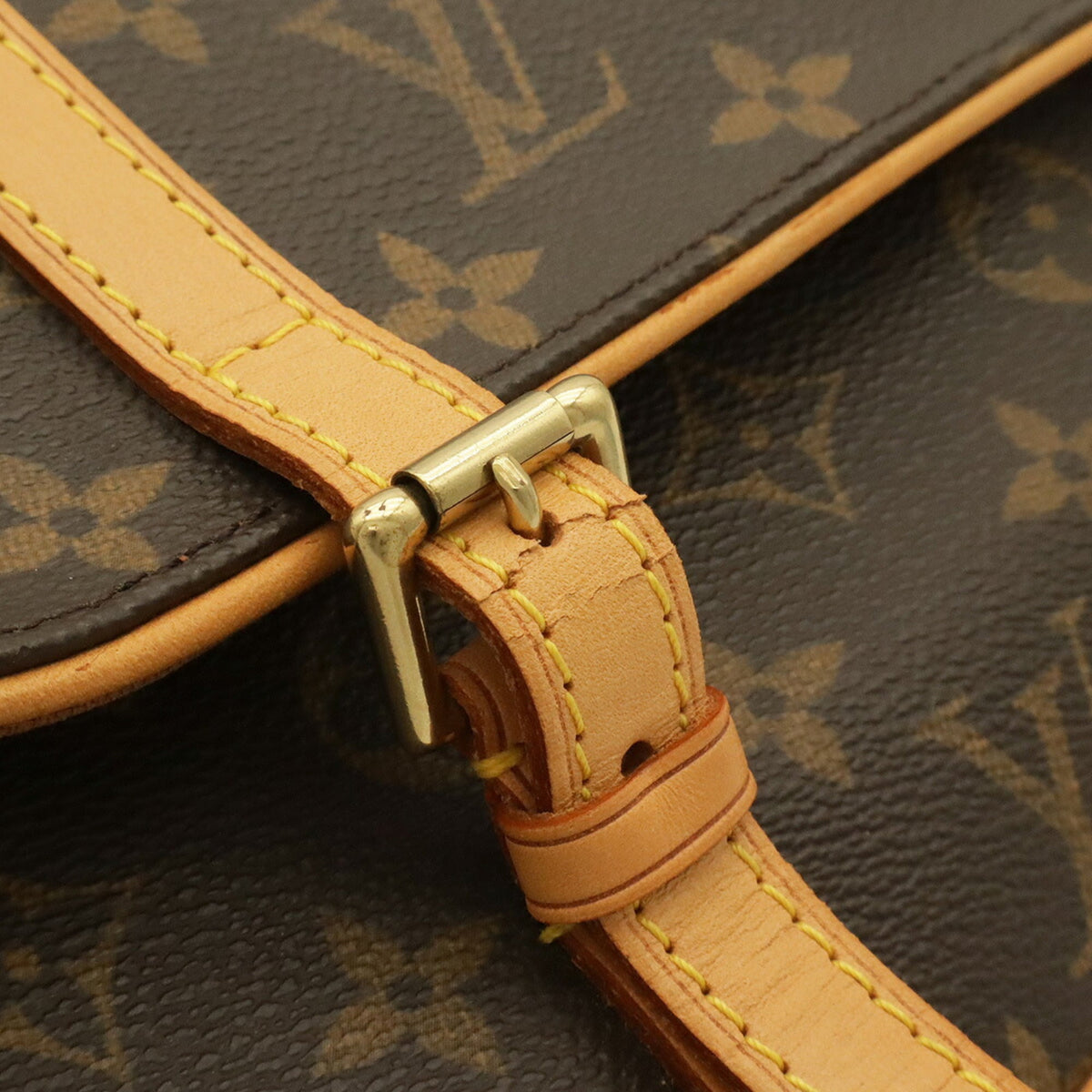 Louis Vuitton Brown Monogram Monogram Backpack Handbag Shoulder Bag (Pre-Owned)