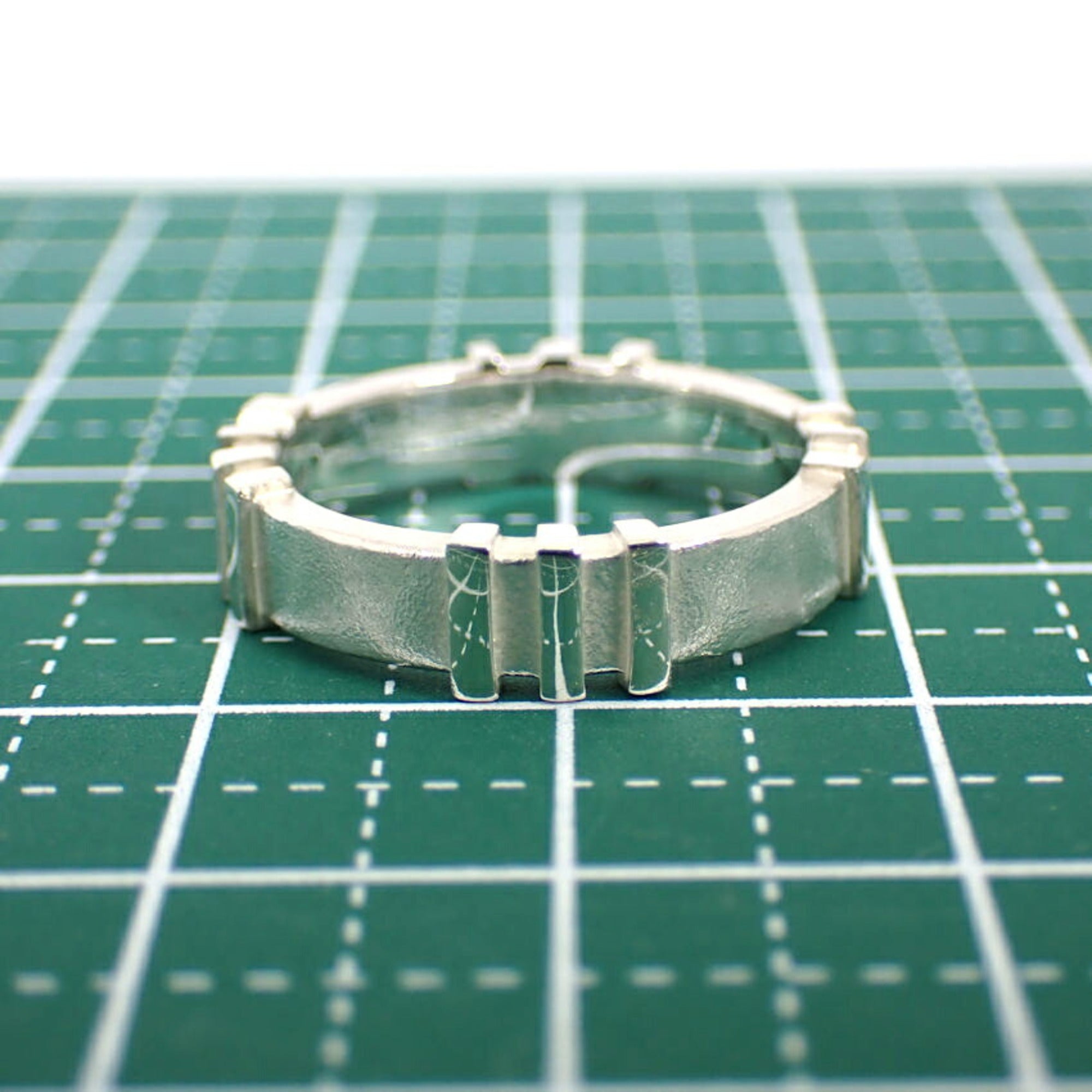Tiffany Sterling Silver 925 Band Ring (Pre-Owned)
